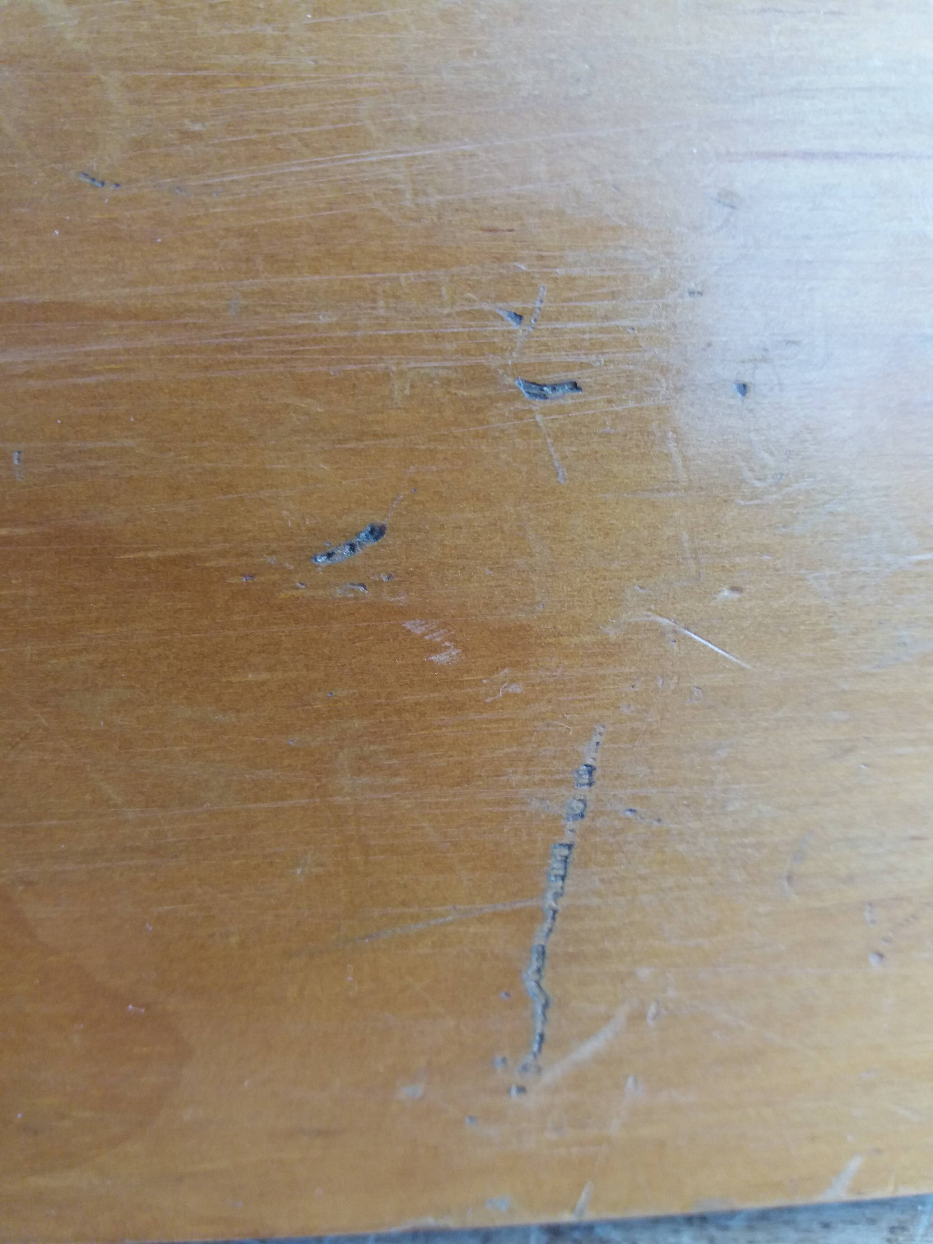 Wooden storage box, empty pocket