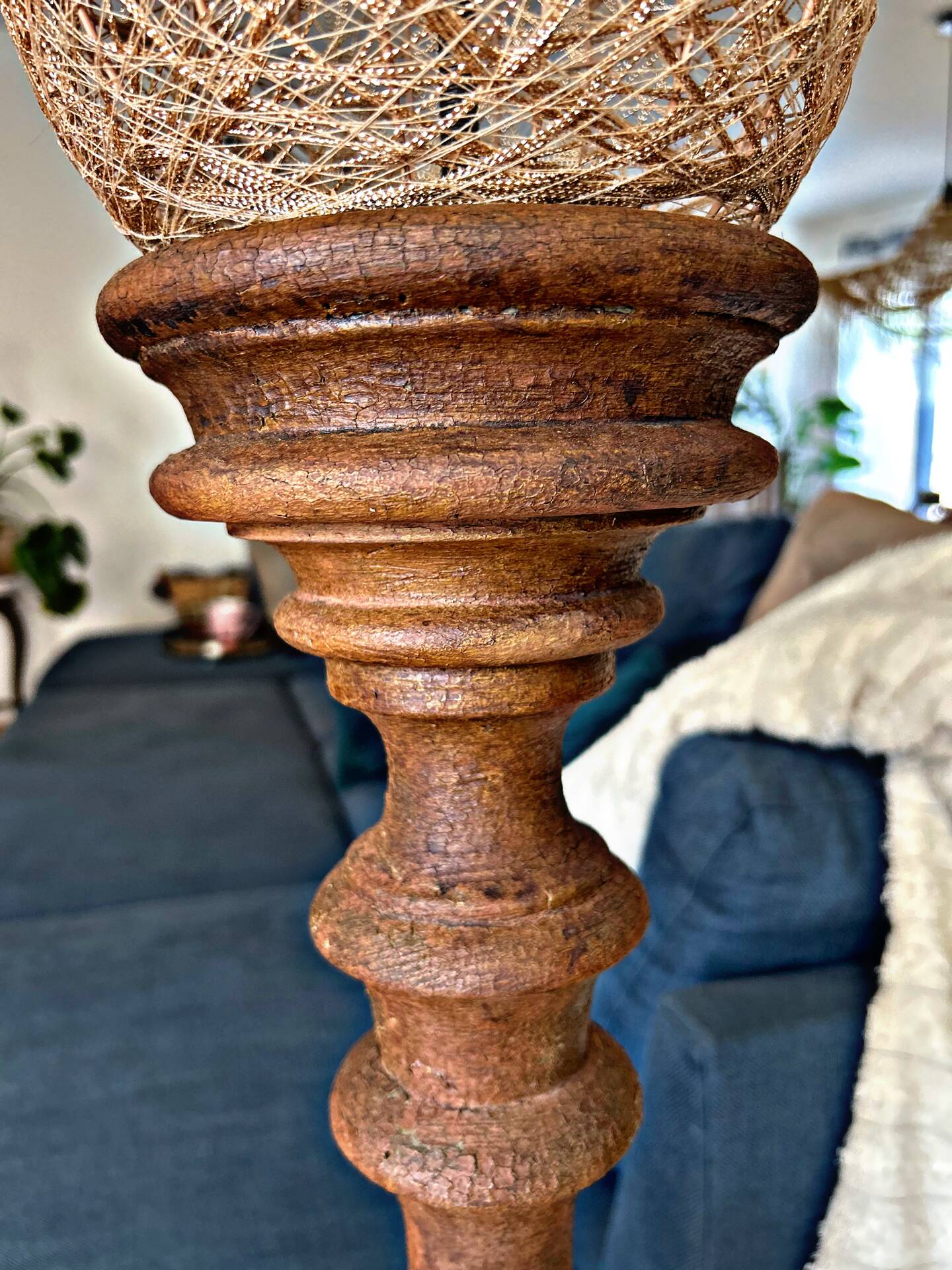 Large hand-patinated wooden candlestick – 100 cm – Unique piece