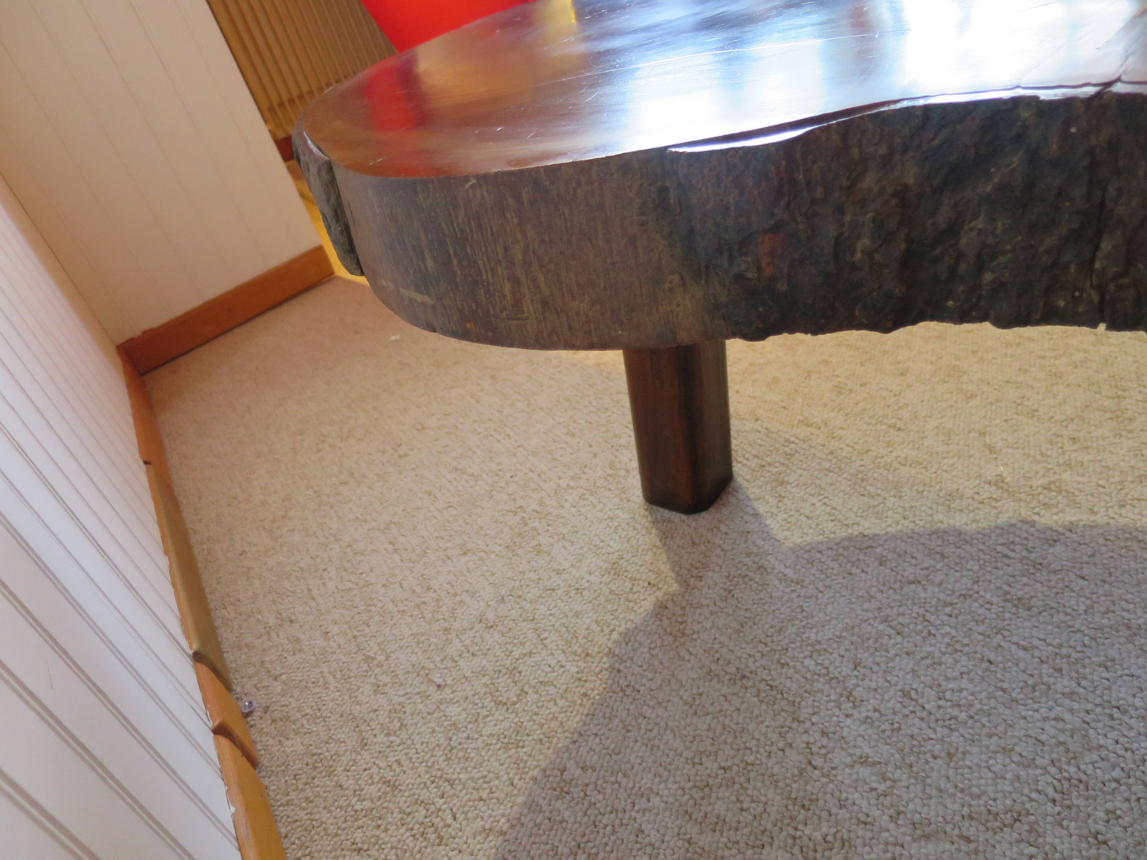 Tripod coffee table - solid okoumé wood - organic shape - brutalist style