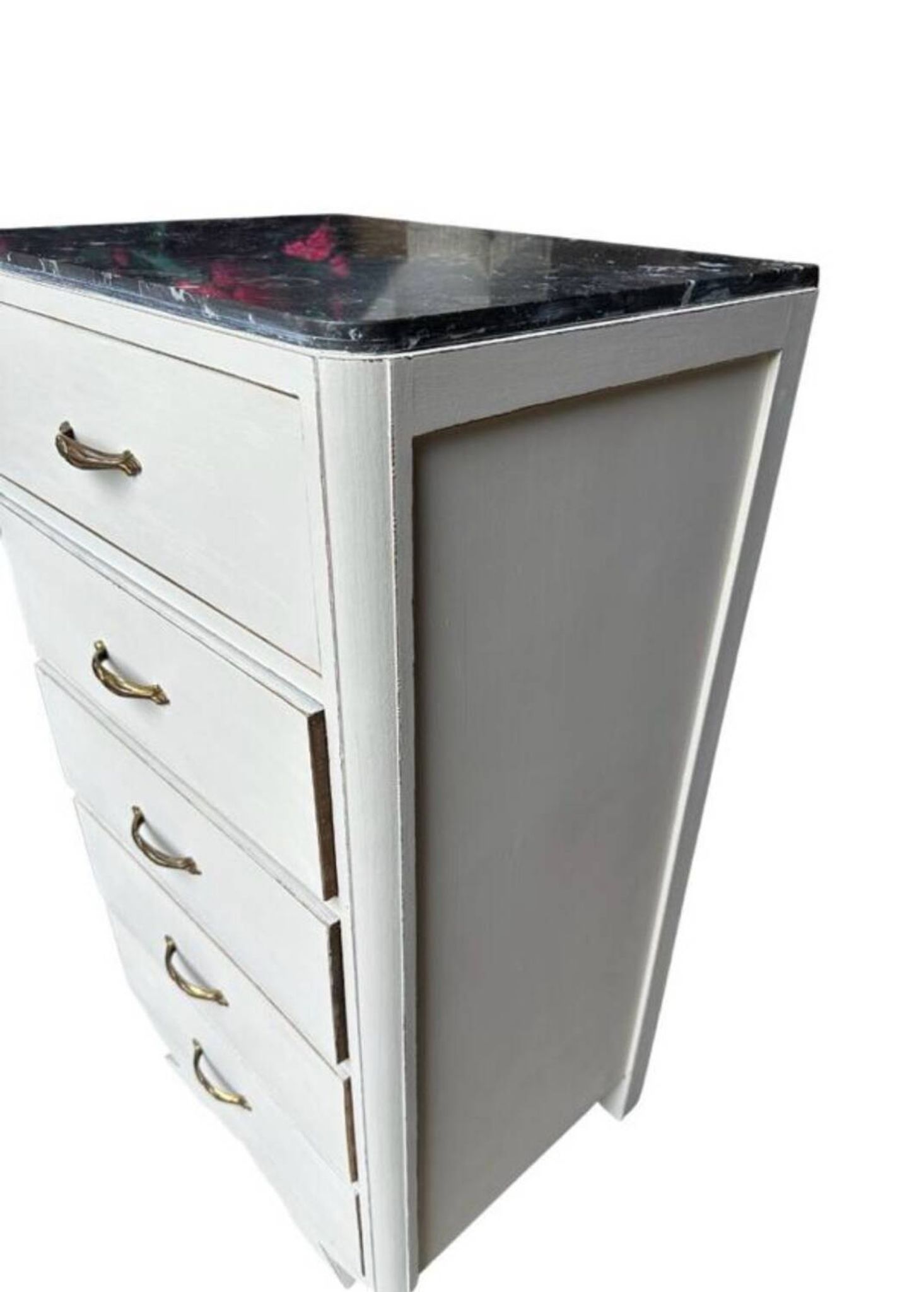 Vintage chiffonier