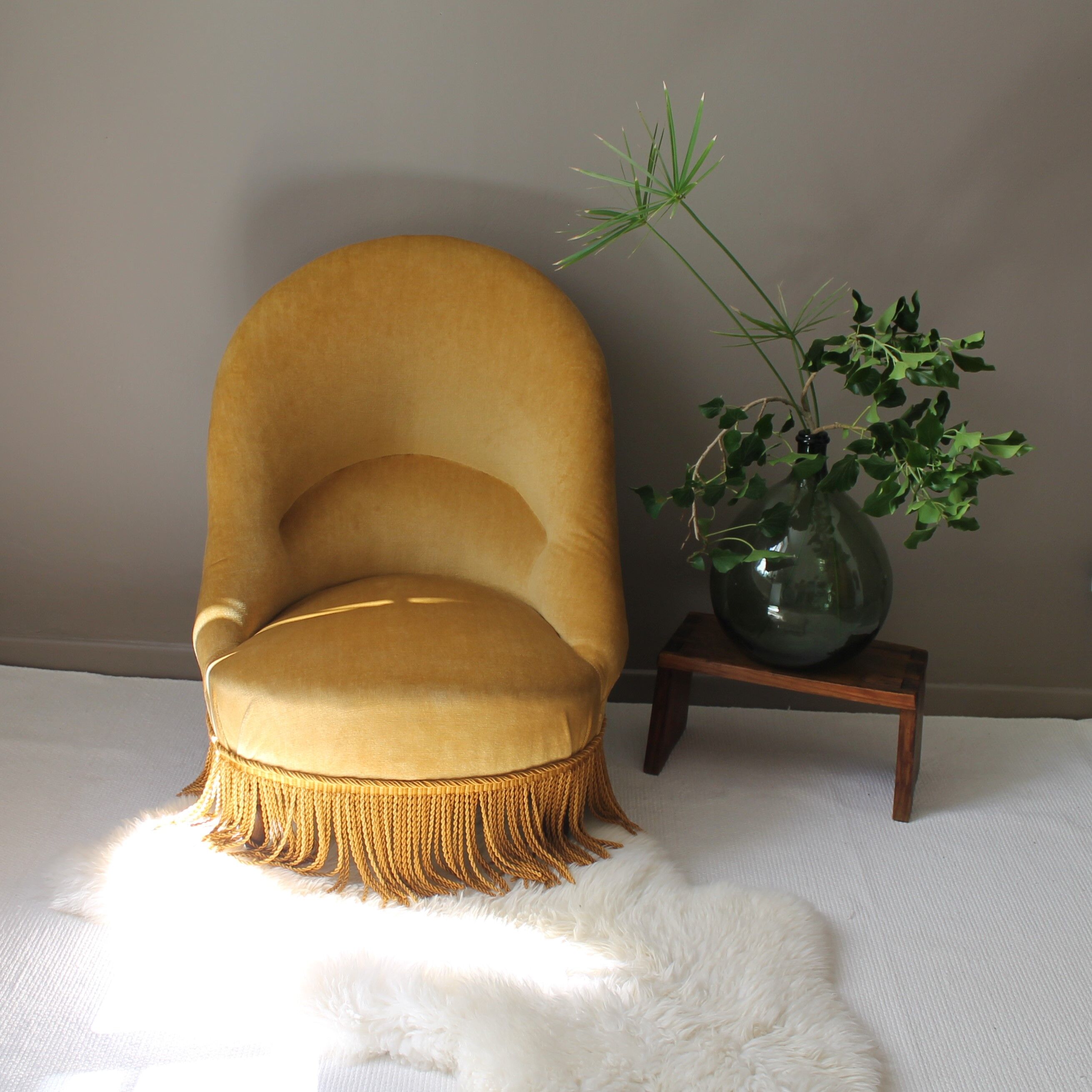 Fauteuil crapaud vintage couleur safran