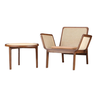Chaise et table basse " Le Roi.", Kristian Sofus Hansen and Tommy Hyldahl for Norr11