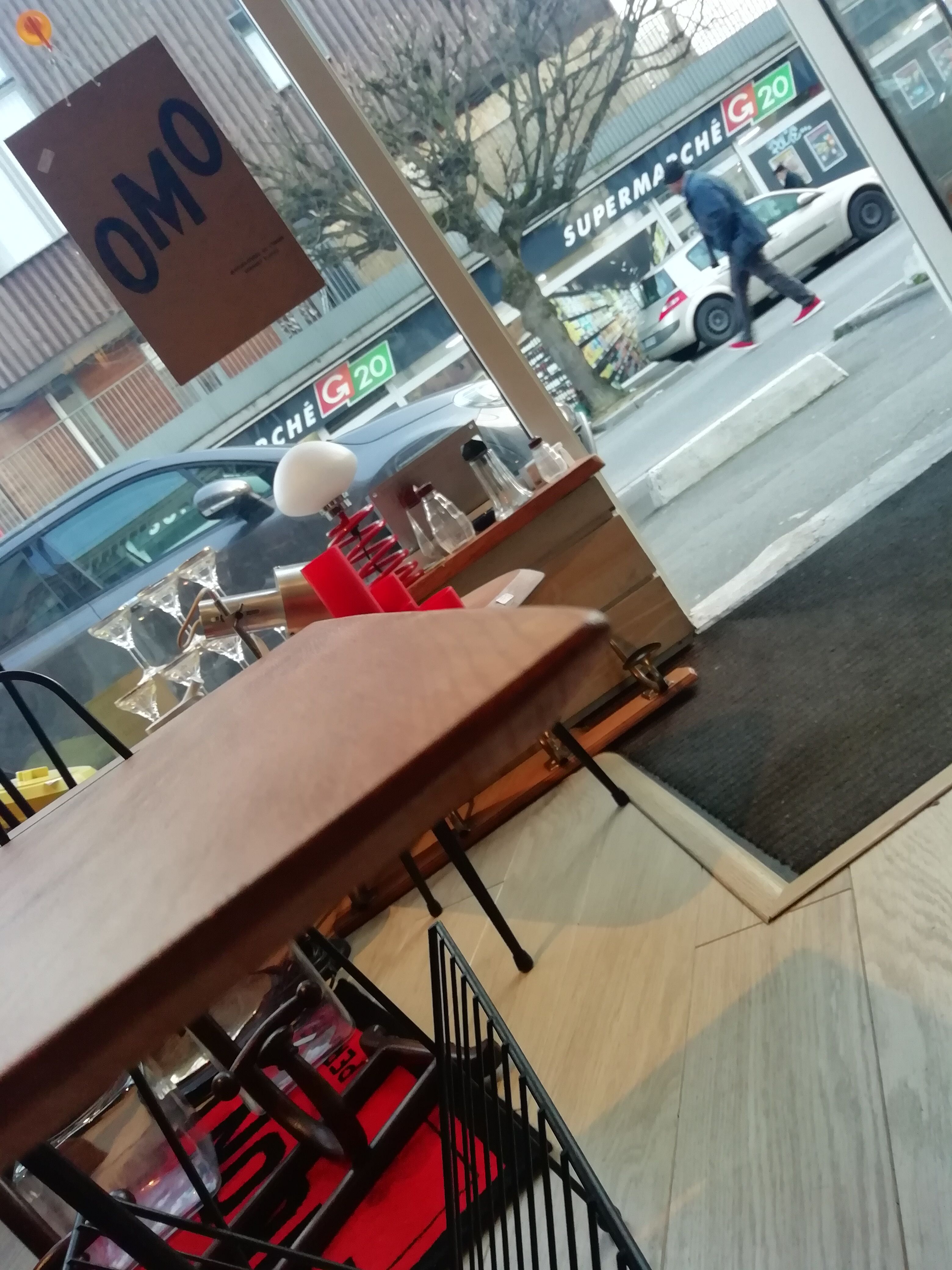 Table magazines rack