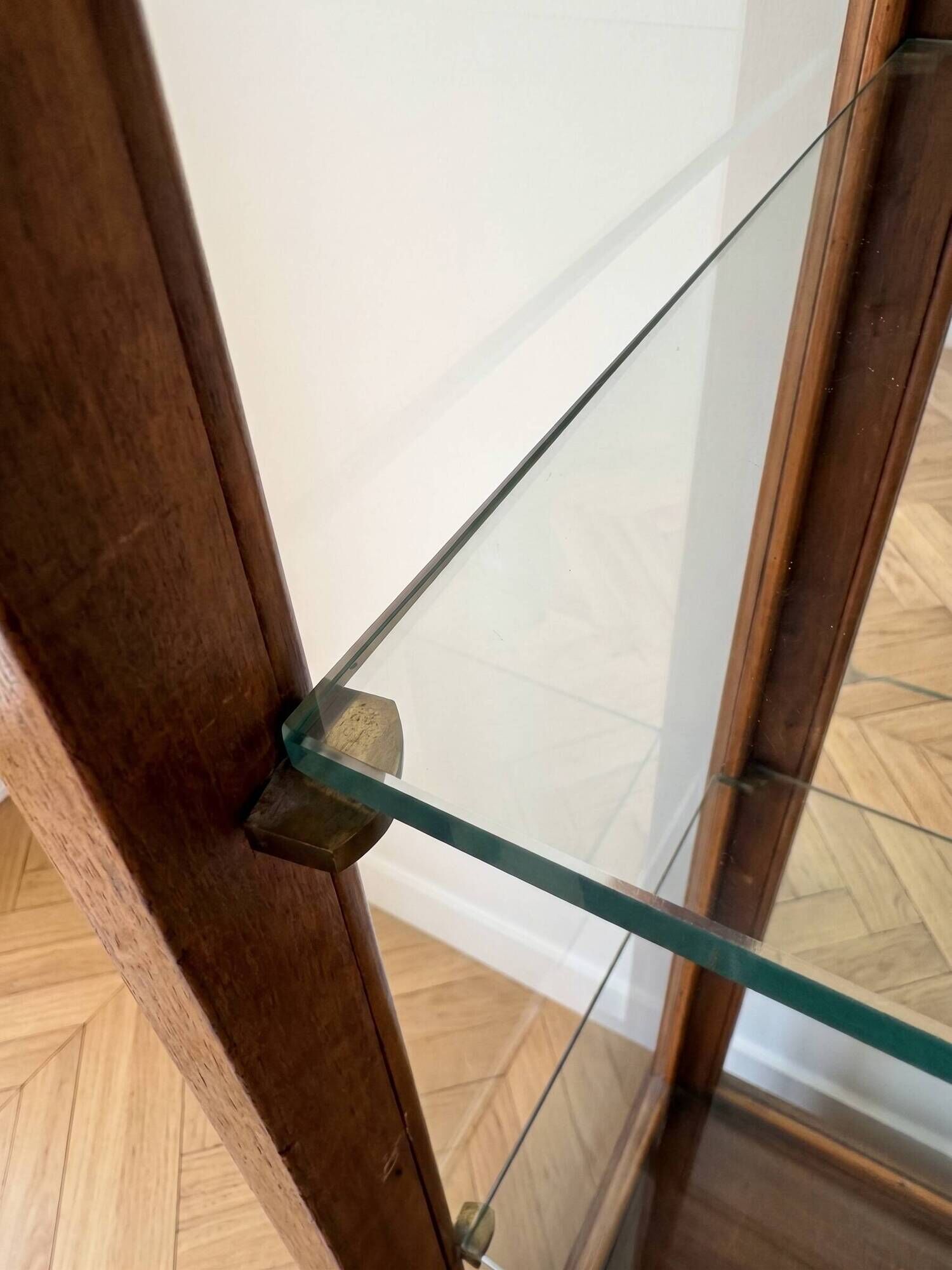 Étagère vitrine ancienne en bois et verre