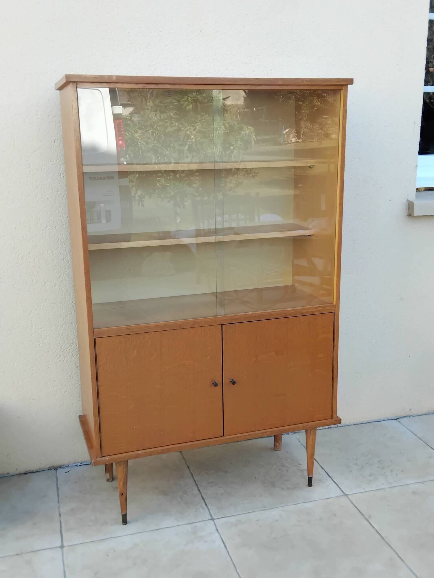 Vintage display cabinet bookshelf