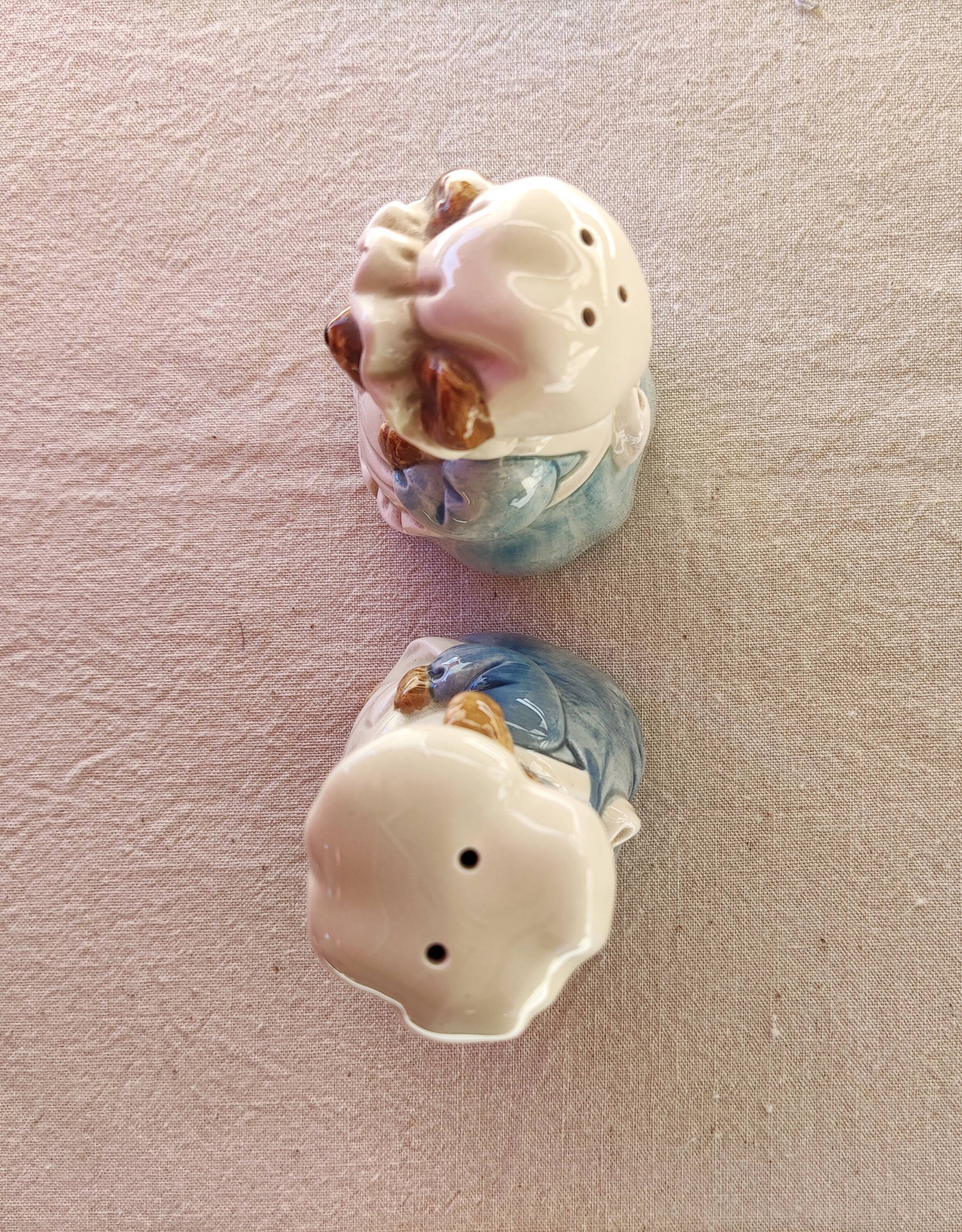 Otagiri salt and pepper shaker