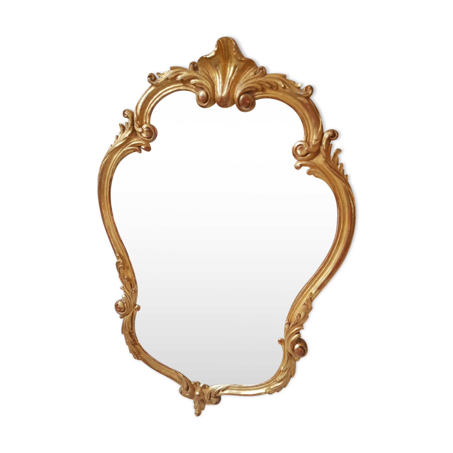 Miroir style Louis XV en bois sculpté doré 90x58cm
