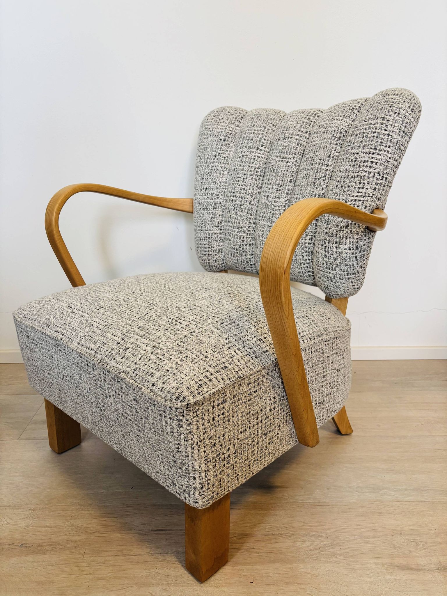 Fully Restored Vintage Lounge Arm Chair by Jindrich Halabala H-237, 1950’s