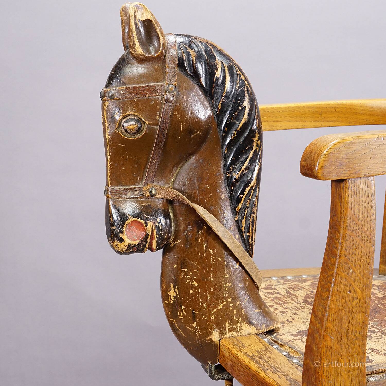 Chaise de barbier antique pour enfants, Allemagne vers 1920.