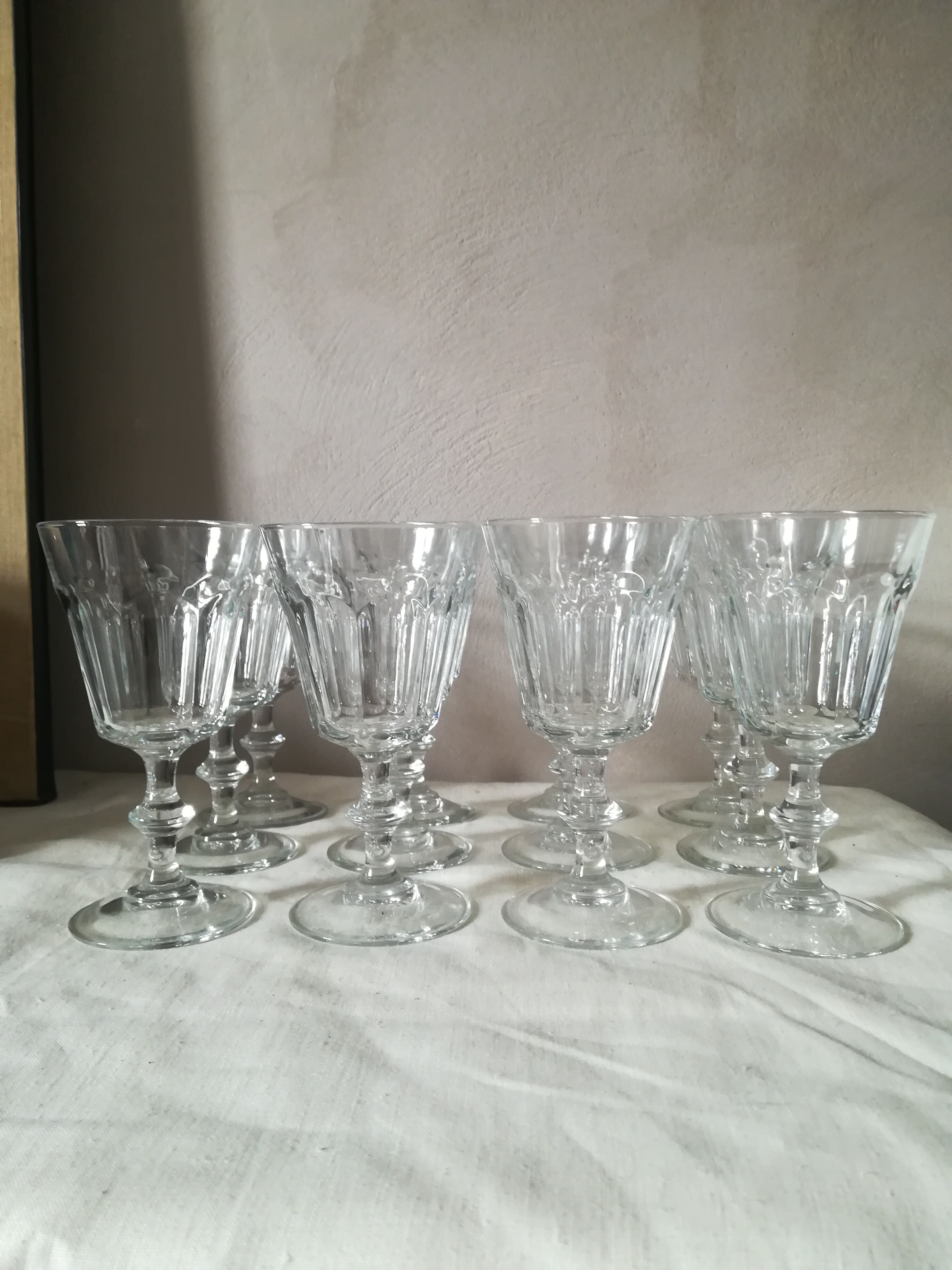 Set of 12 glasses