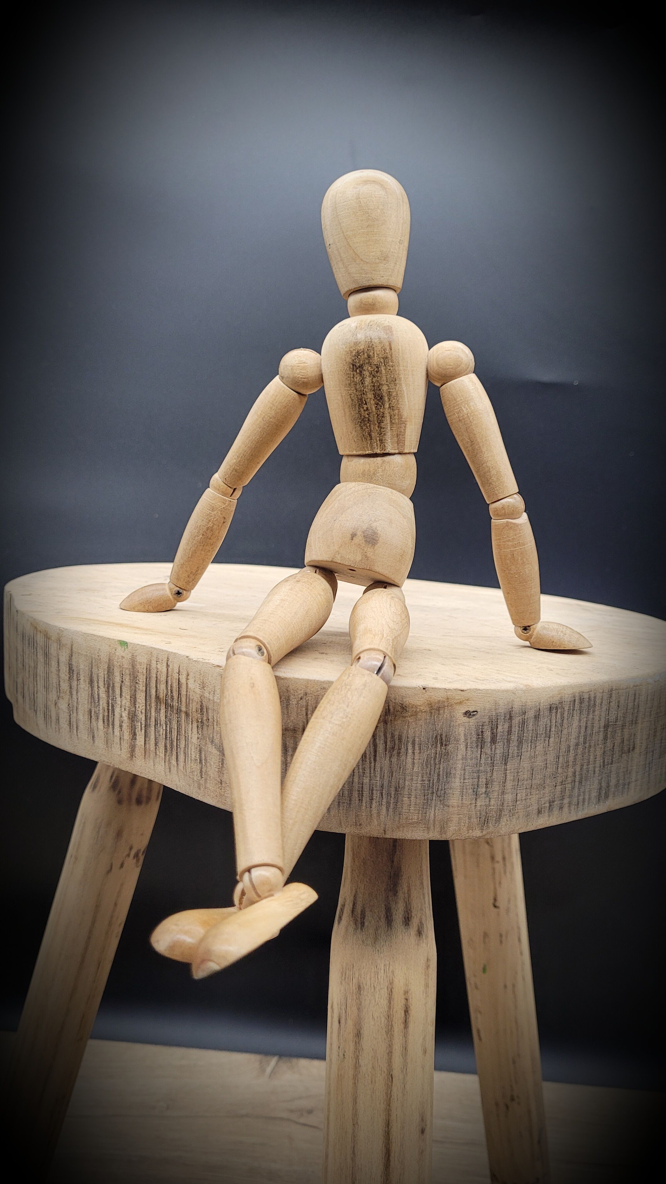 Stool cow tripod light solid wood