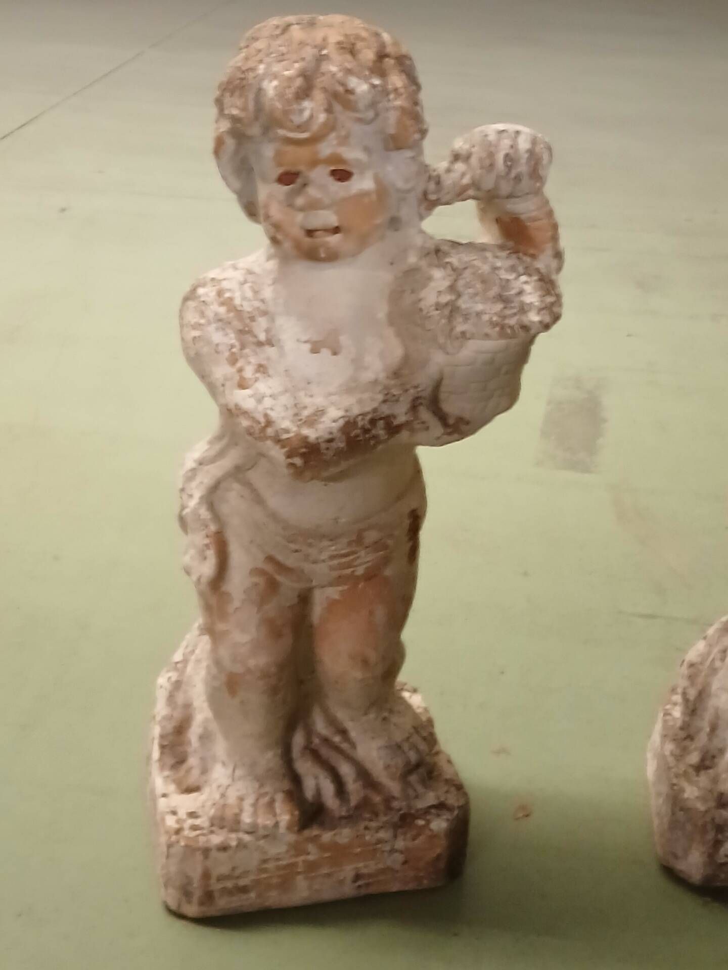 Cherub figurines