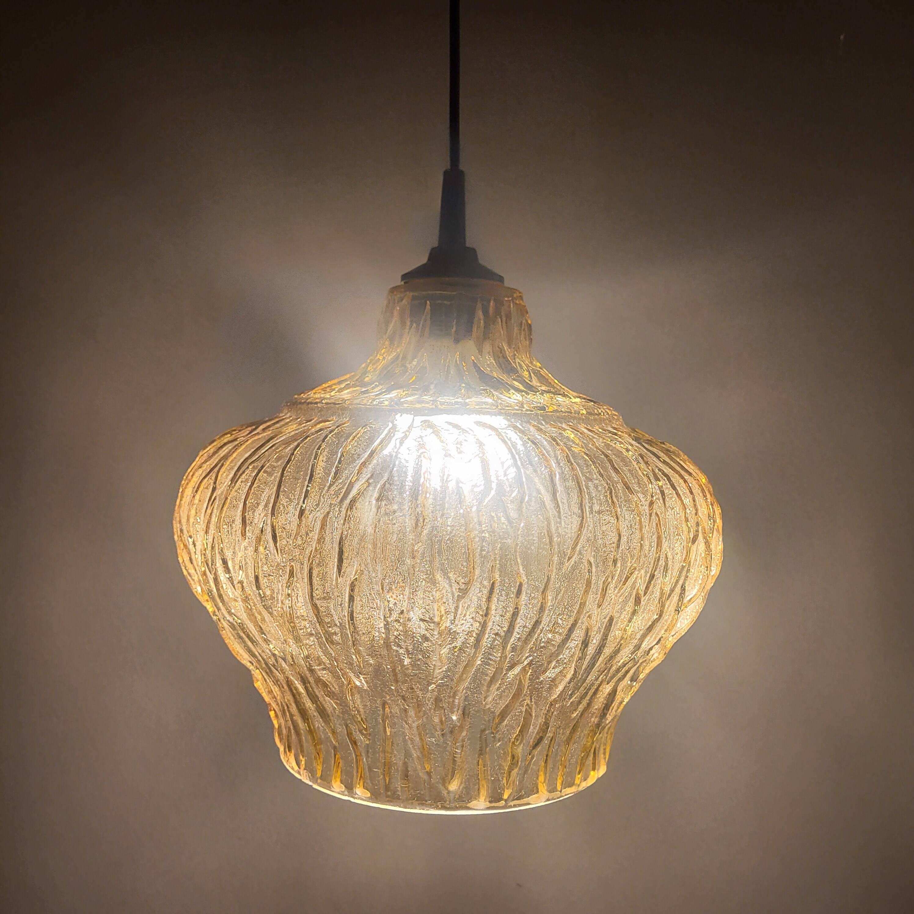 Amber glass pendant, iridescent gold, vintage 1960-70.