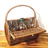 60s wicker basket handbag
