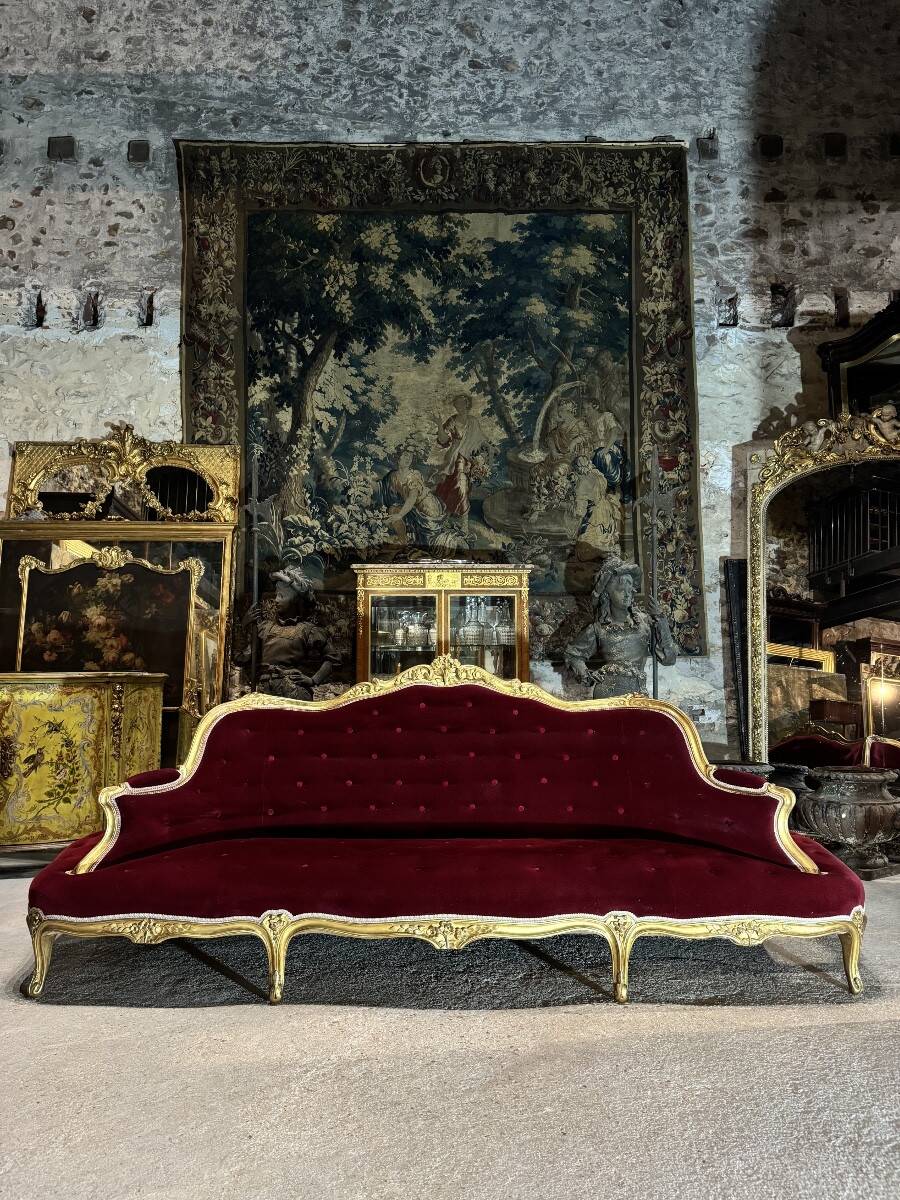 Golden wooden castle post from the Napoleonic III era.