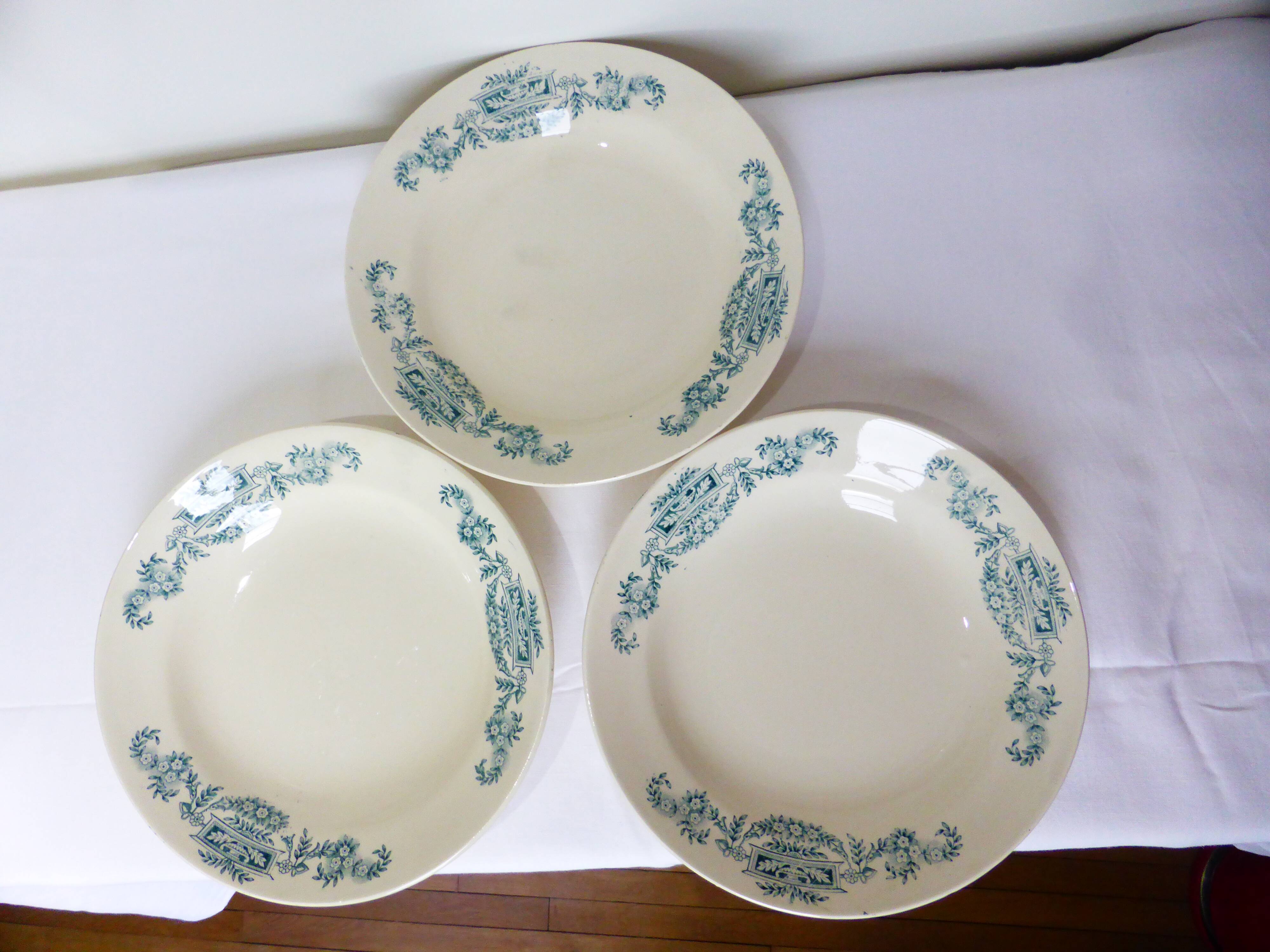 3 vintage deep plates from Longchamp model Lutèce 220523