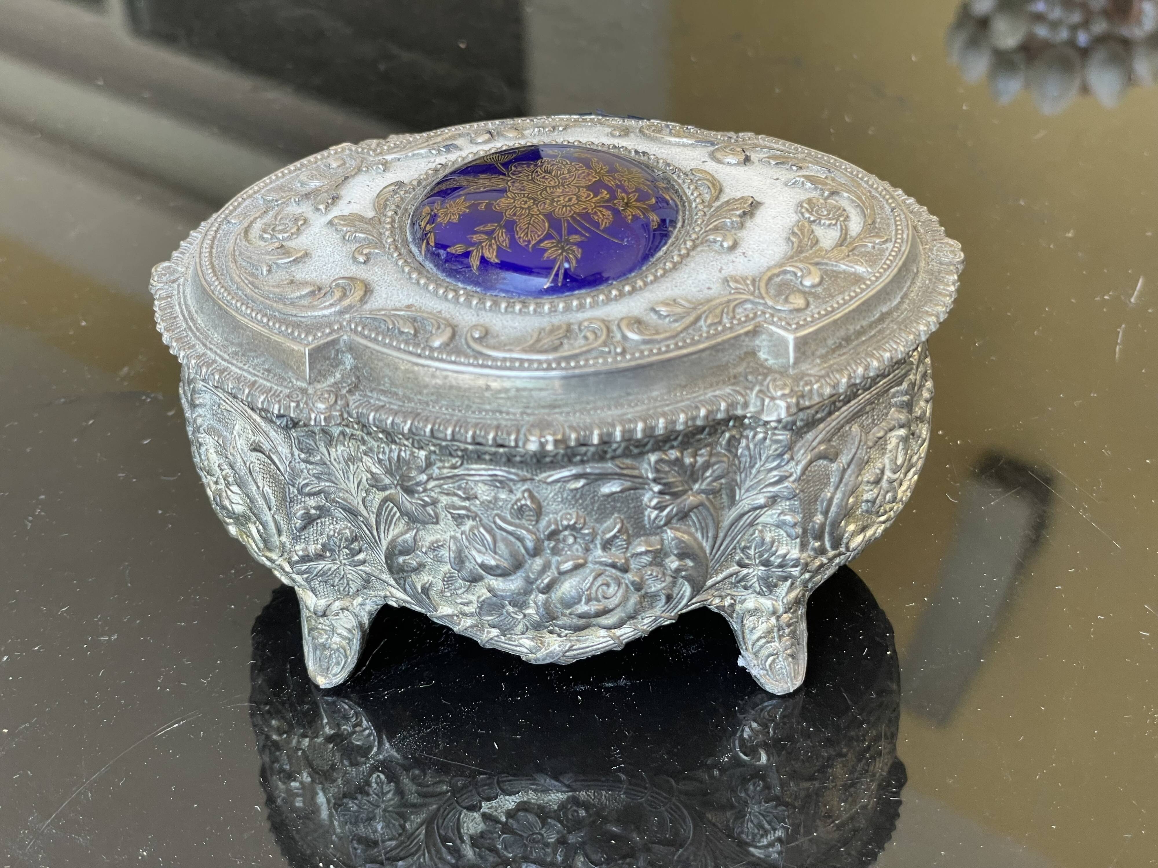 Antique jewelry box