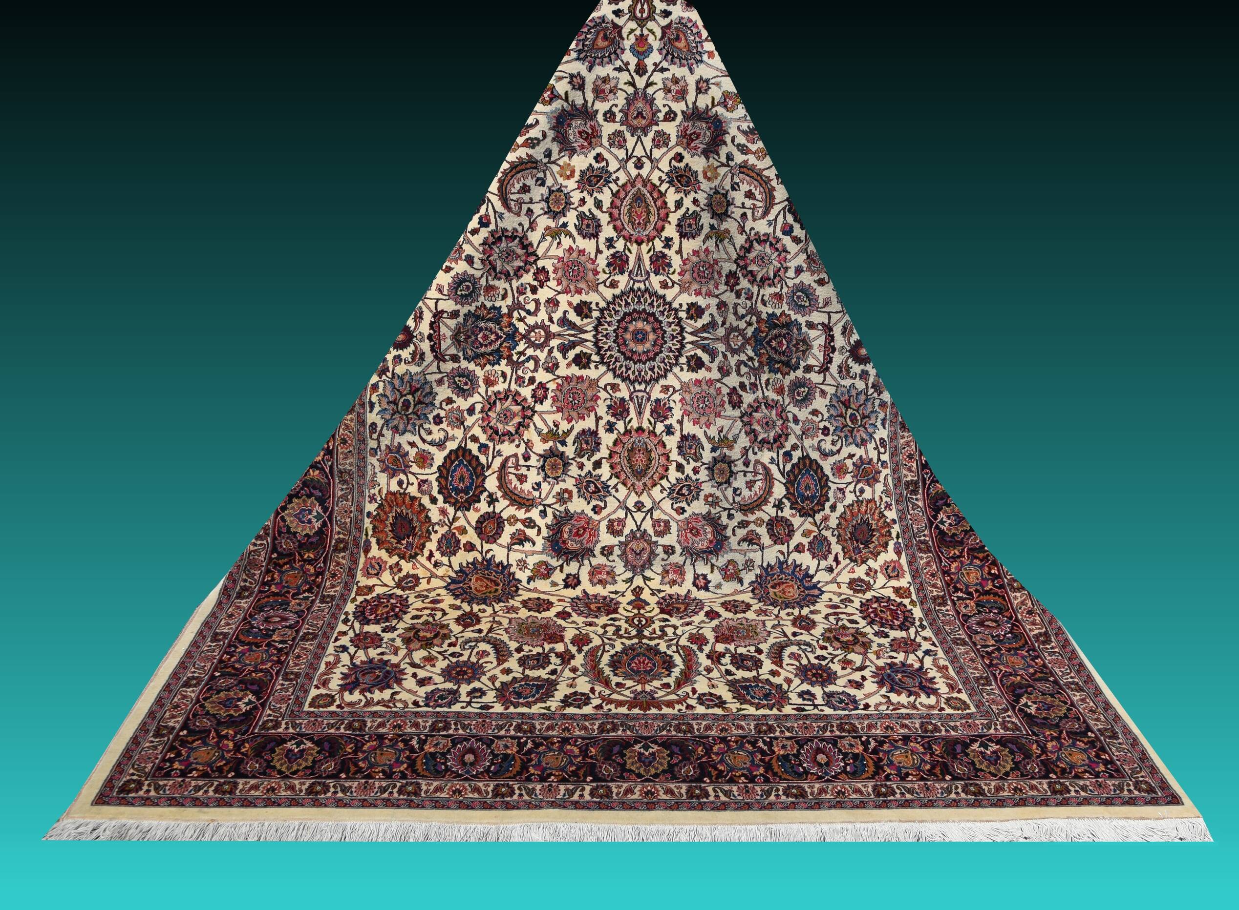 Oriental carpet Tabriz Iran in wool and silk – Signed "Saber" – 210 x 300 cm