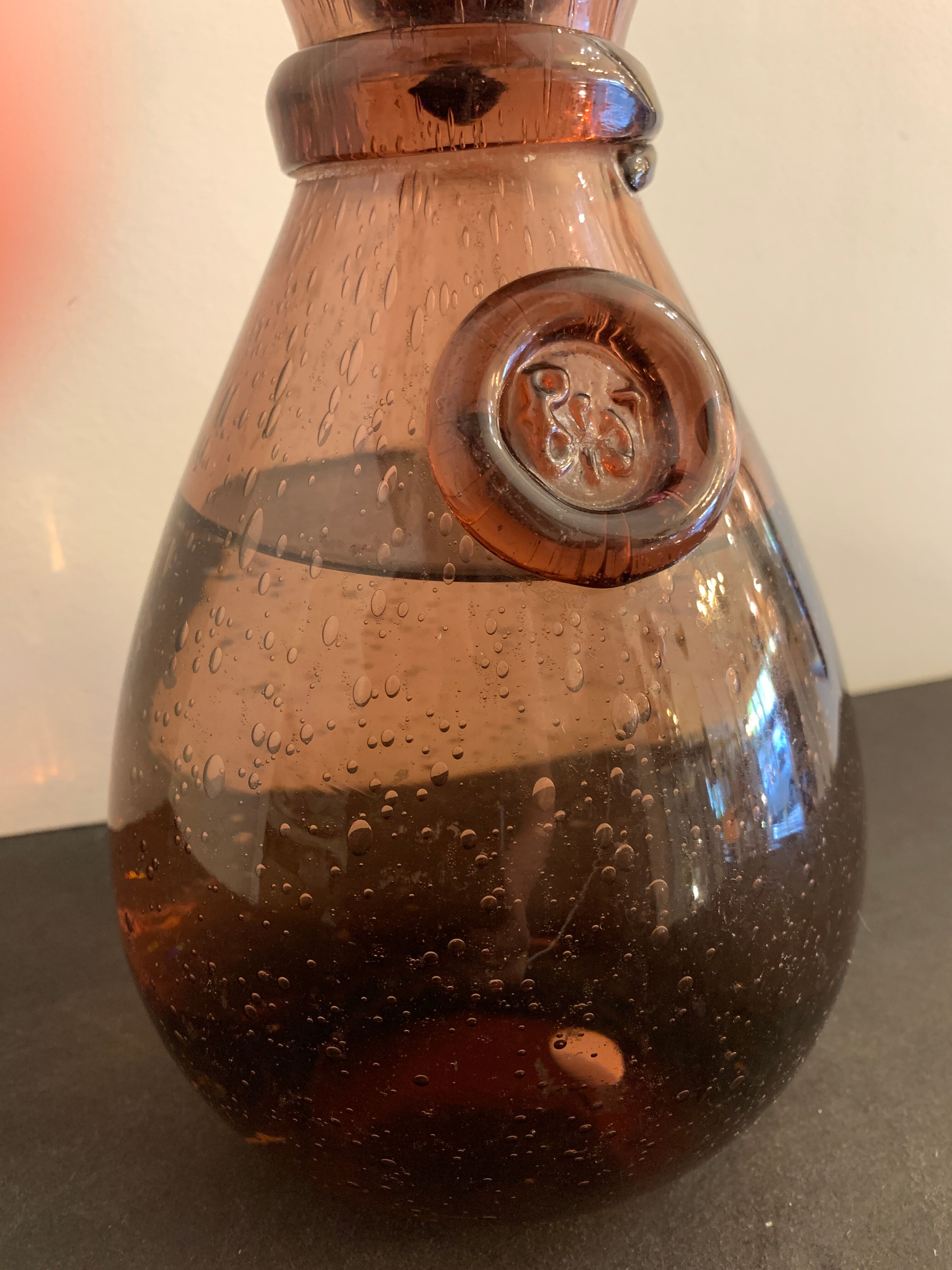 Biot blown glass wine decanter, pink color of the sands