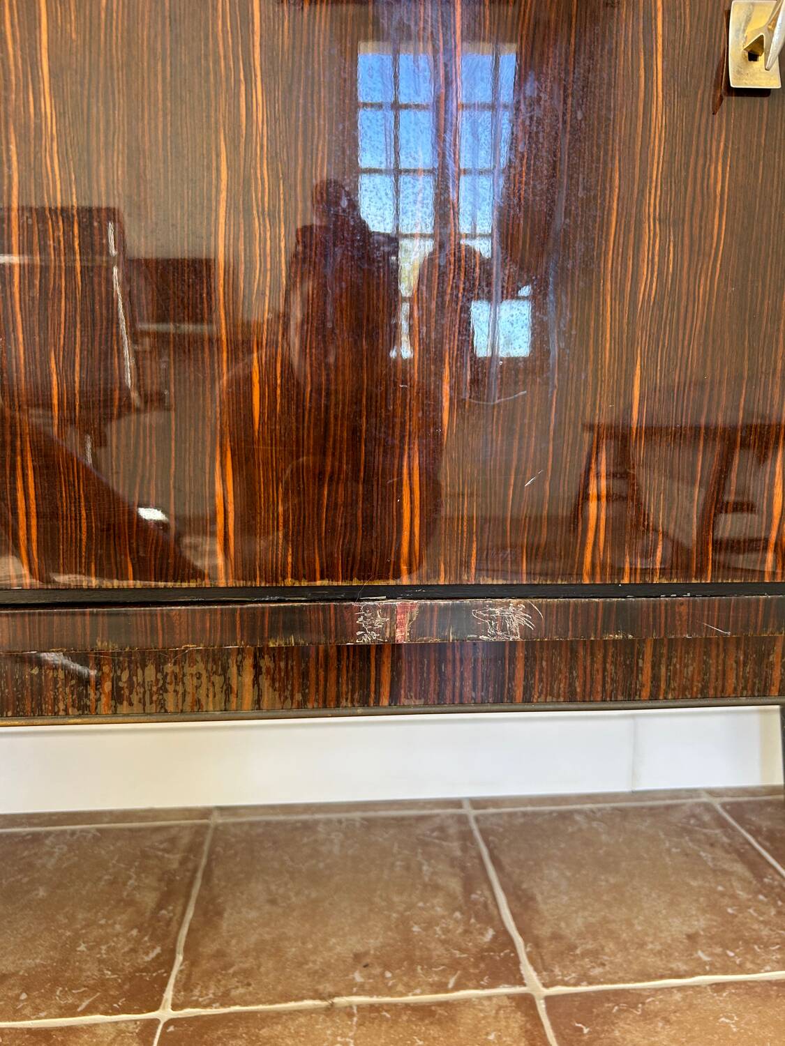 Enfilade bois verni à vantaux