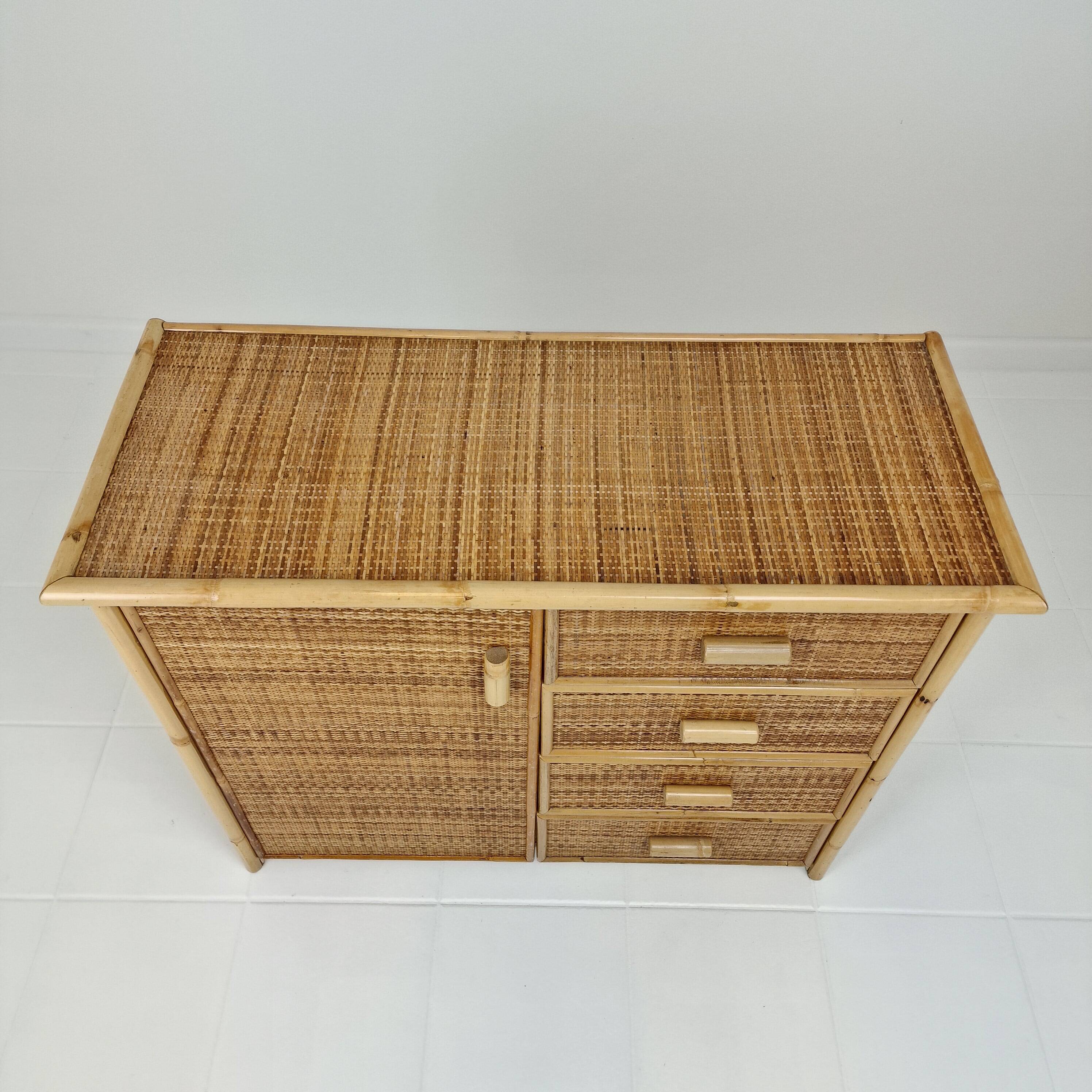 Commode ou crédence italienne en bambou et rotin, années 1980