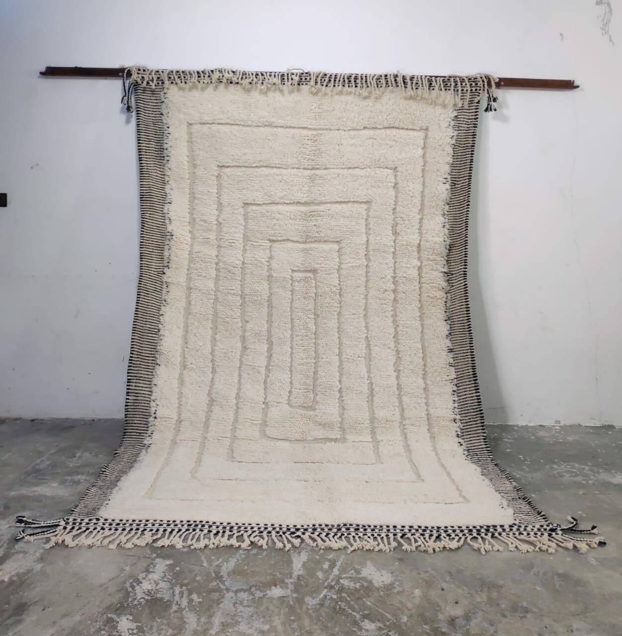 Handmade wool Berber rug 300X200 cm