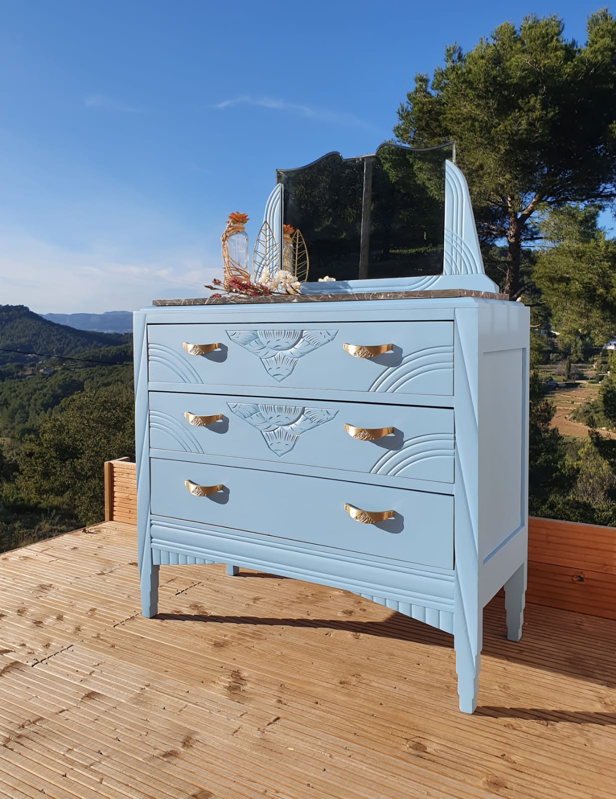 Vintage art deco chest of drawers
