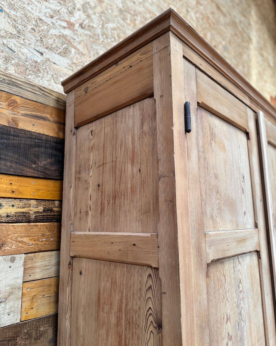 Armoire Parisienne