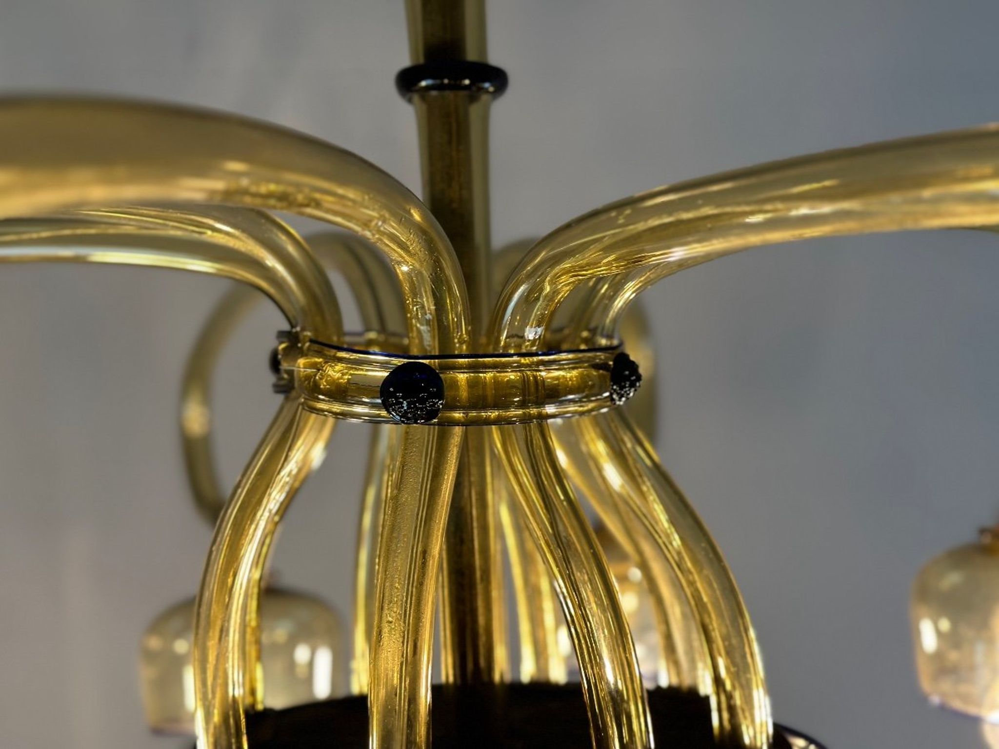 Venetian Art Nouveau chandelier in green and blue Murano glass circa 1920