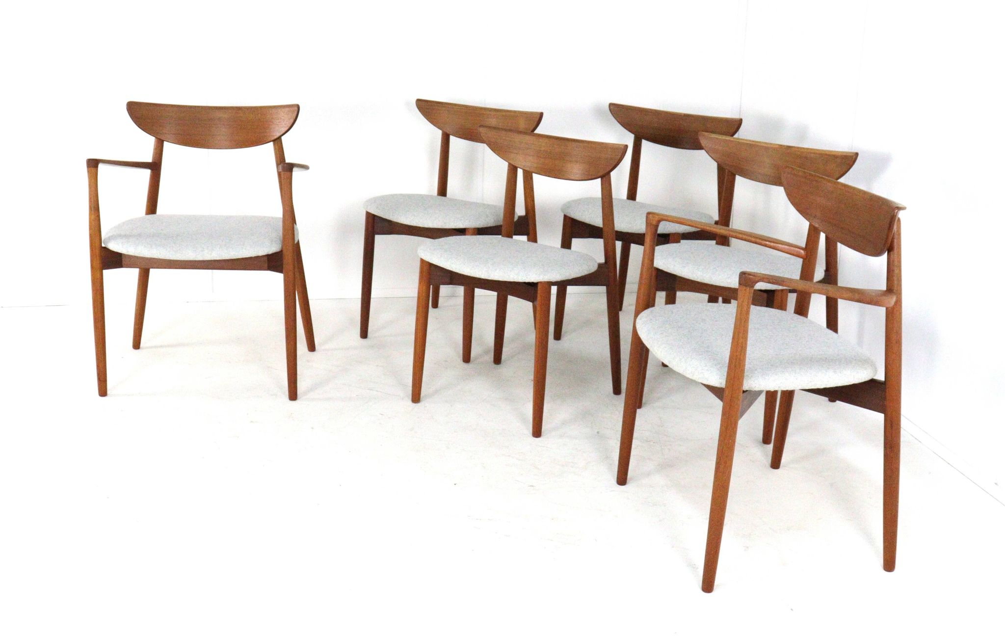 Set of 4+2 Harry Ostergaard for Randers Møbelfabrik chairs - danish design