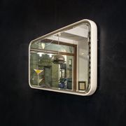 Miroir rétroéclairé en fibre de verre Italie années 70