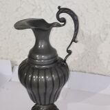 Needle pitcher 19th andain