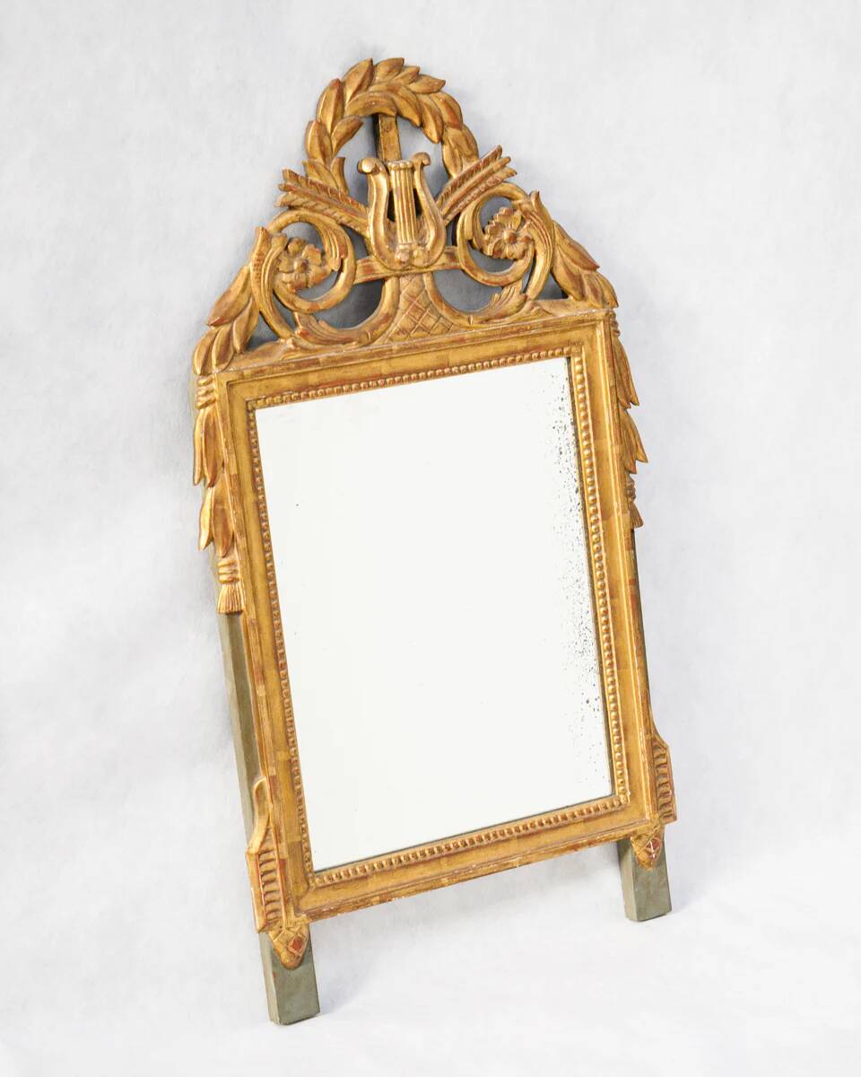 Miroir de mariage Louis XVI avec fronton à harpe