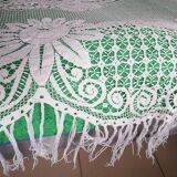 Bedspread, old crochet bedspread, openwork flowers, square mesh
