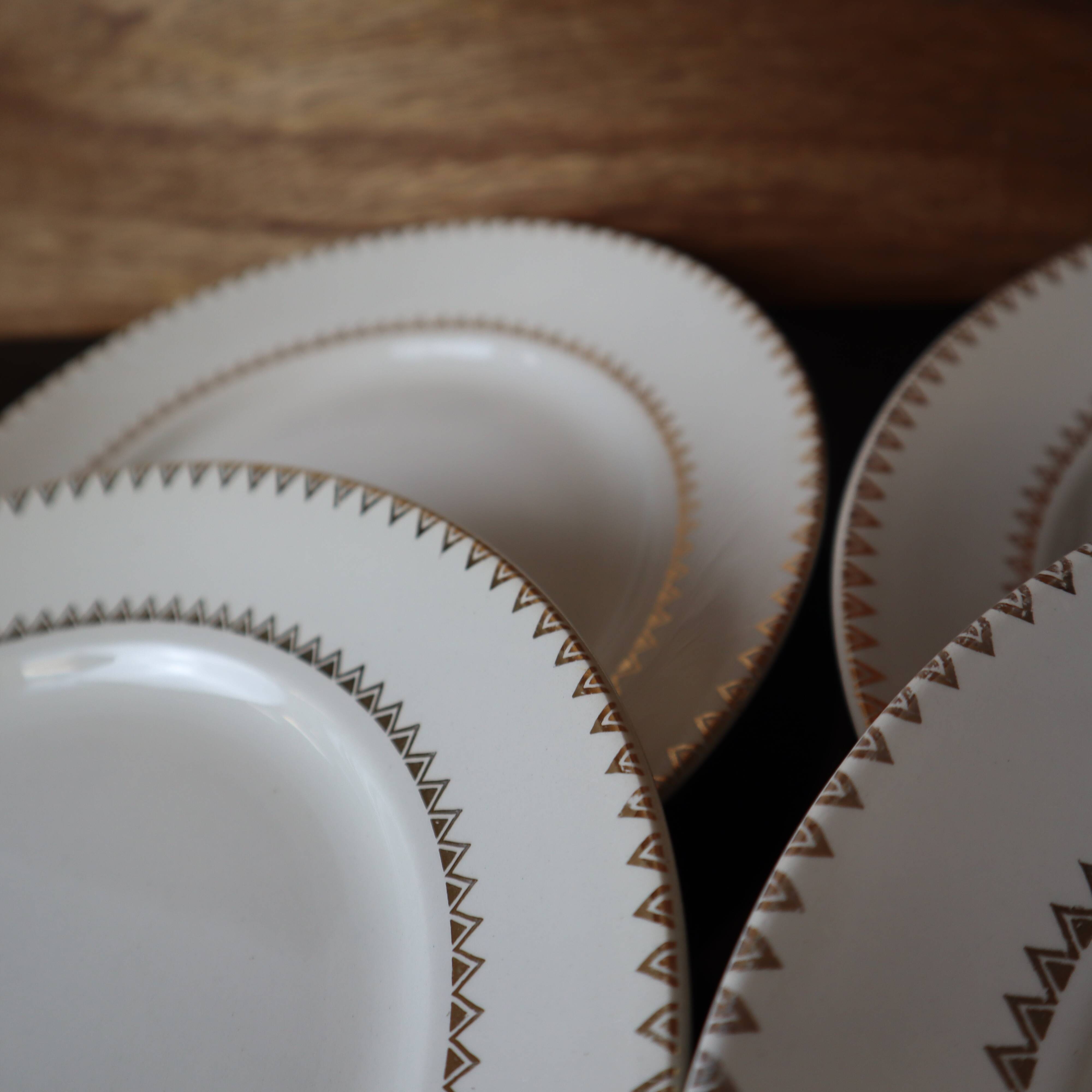 Set of 6 flat porcelain plates Golden Frieze