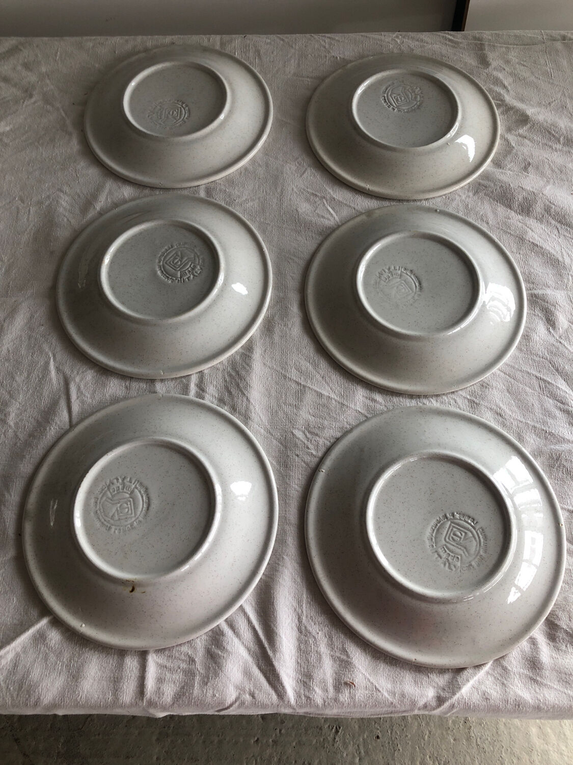 A pie dish and 6 dessert plates in Vintage made in Italy