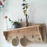 Pallet wall shelf