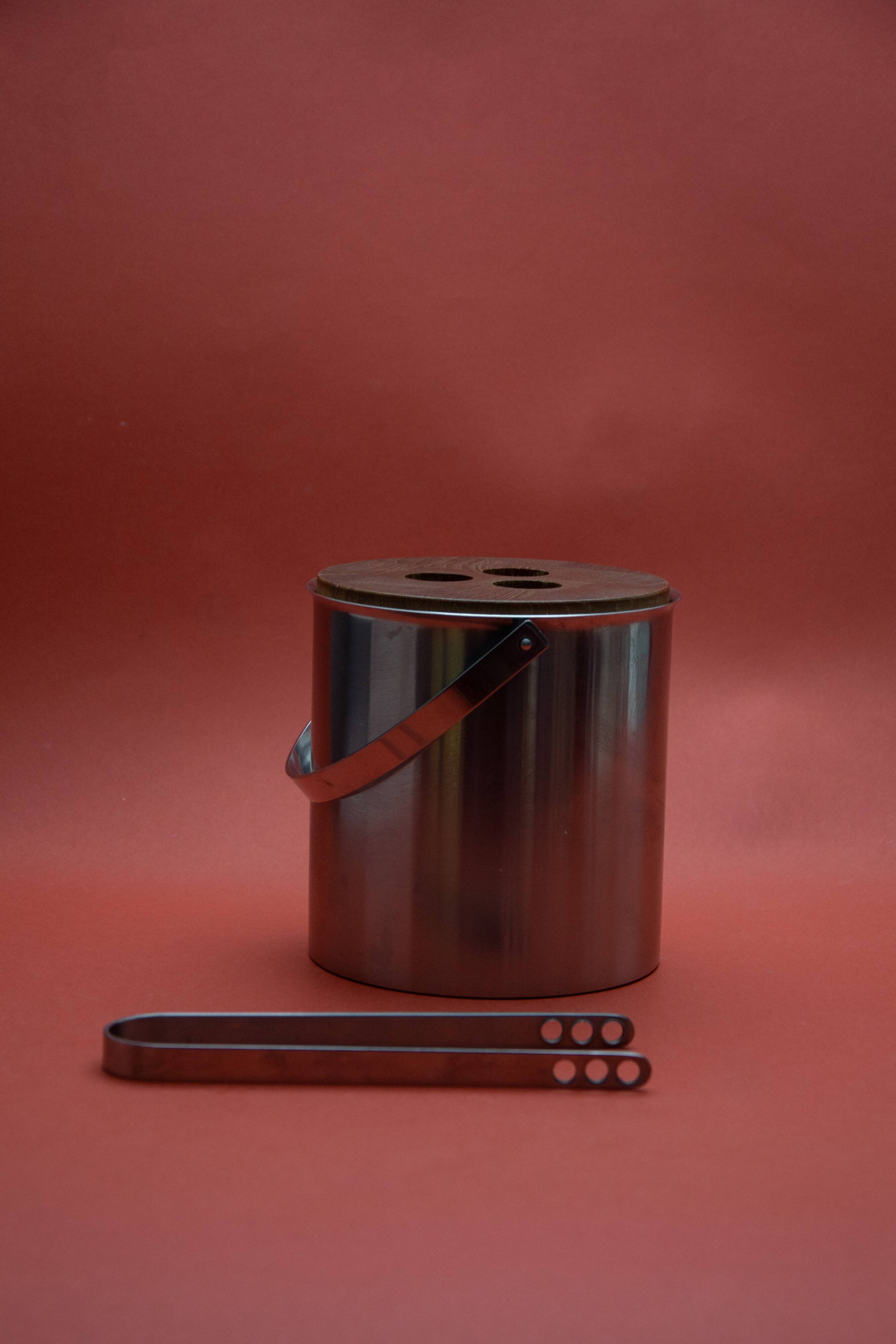 Seau à glace 1ère édition - à couvercle en teck par Arne Jacobsen – 1960