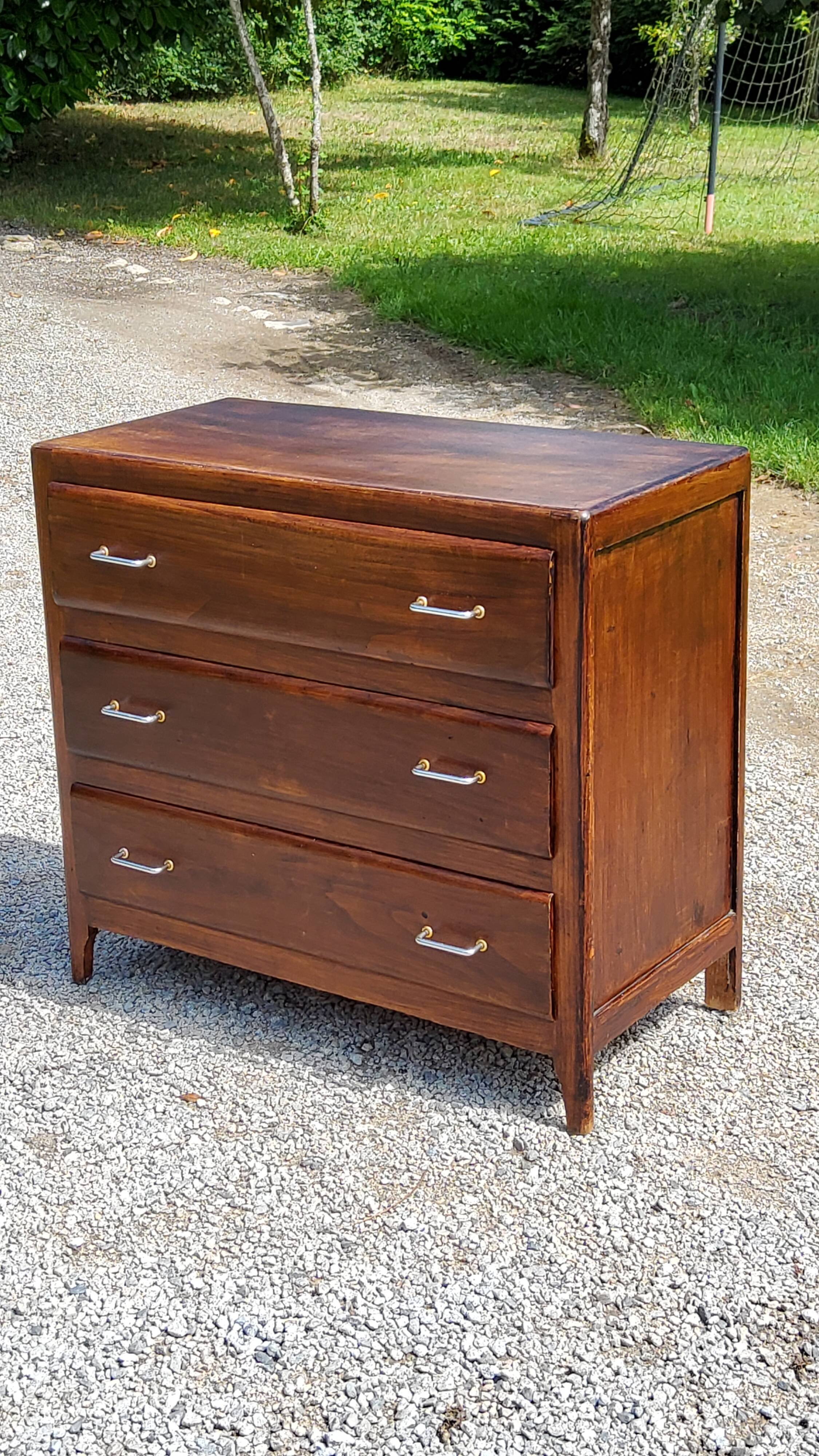 Vintage chest of drawers from the 50s 3 drawers feet compass poplar