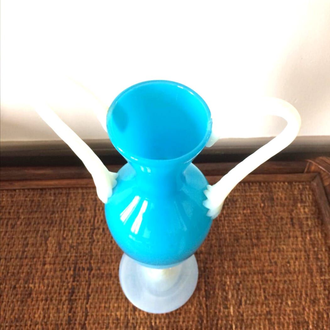 Medici vase in opaline