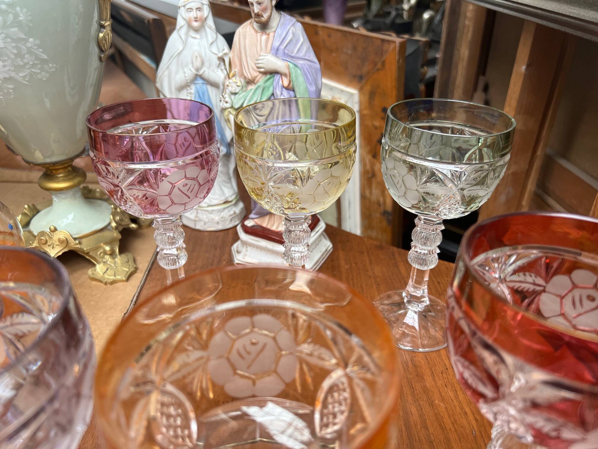 Set of 6 wine glasses. Solid colored crystal.