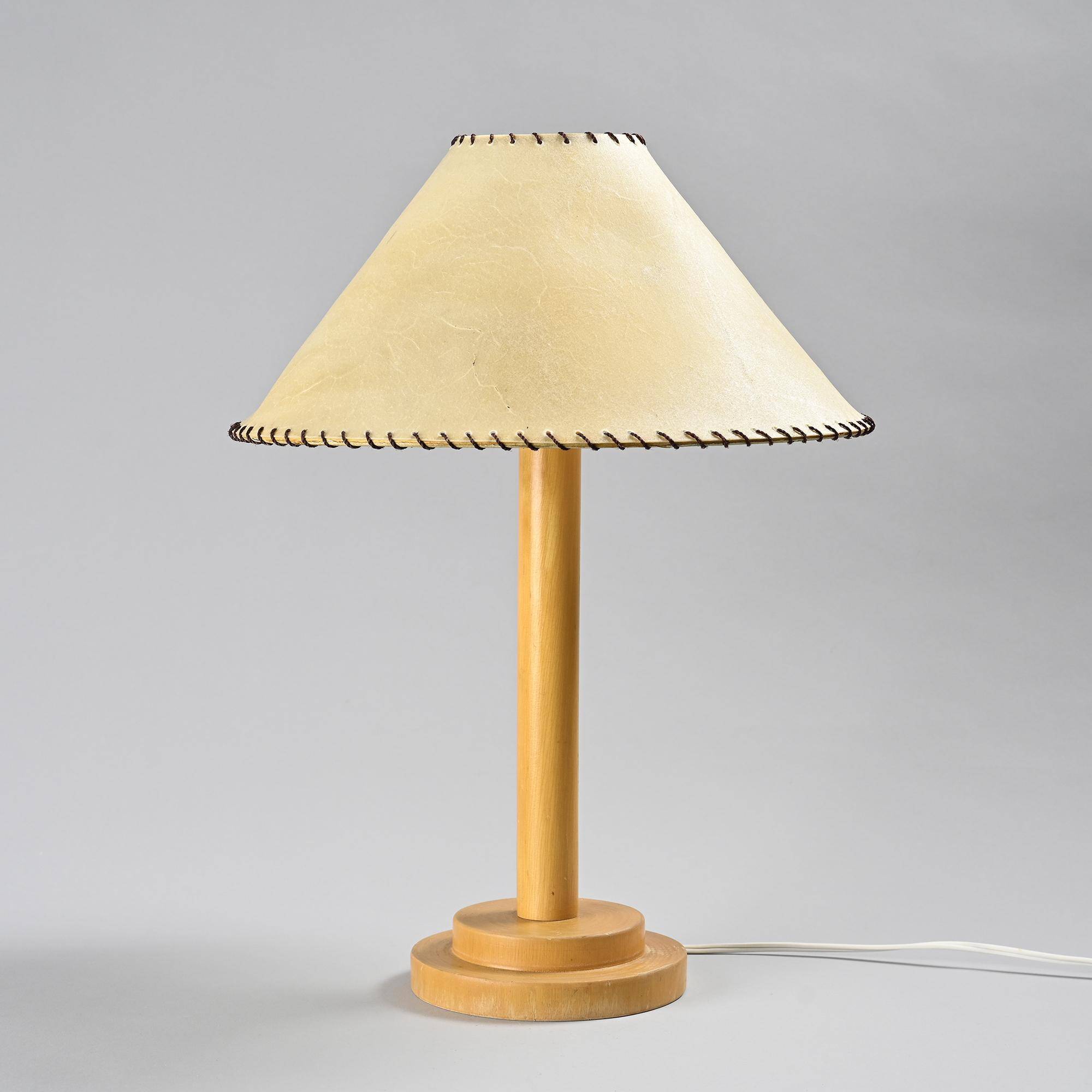 Turned wooden table lamp, French work, 1970s.