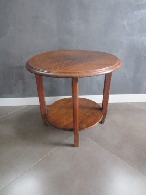 Old oak pedestal table