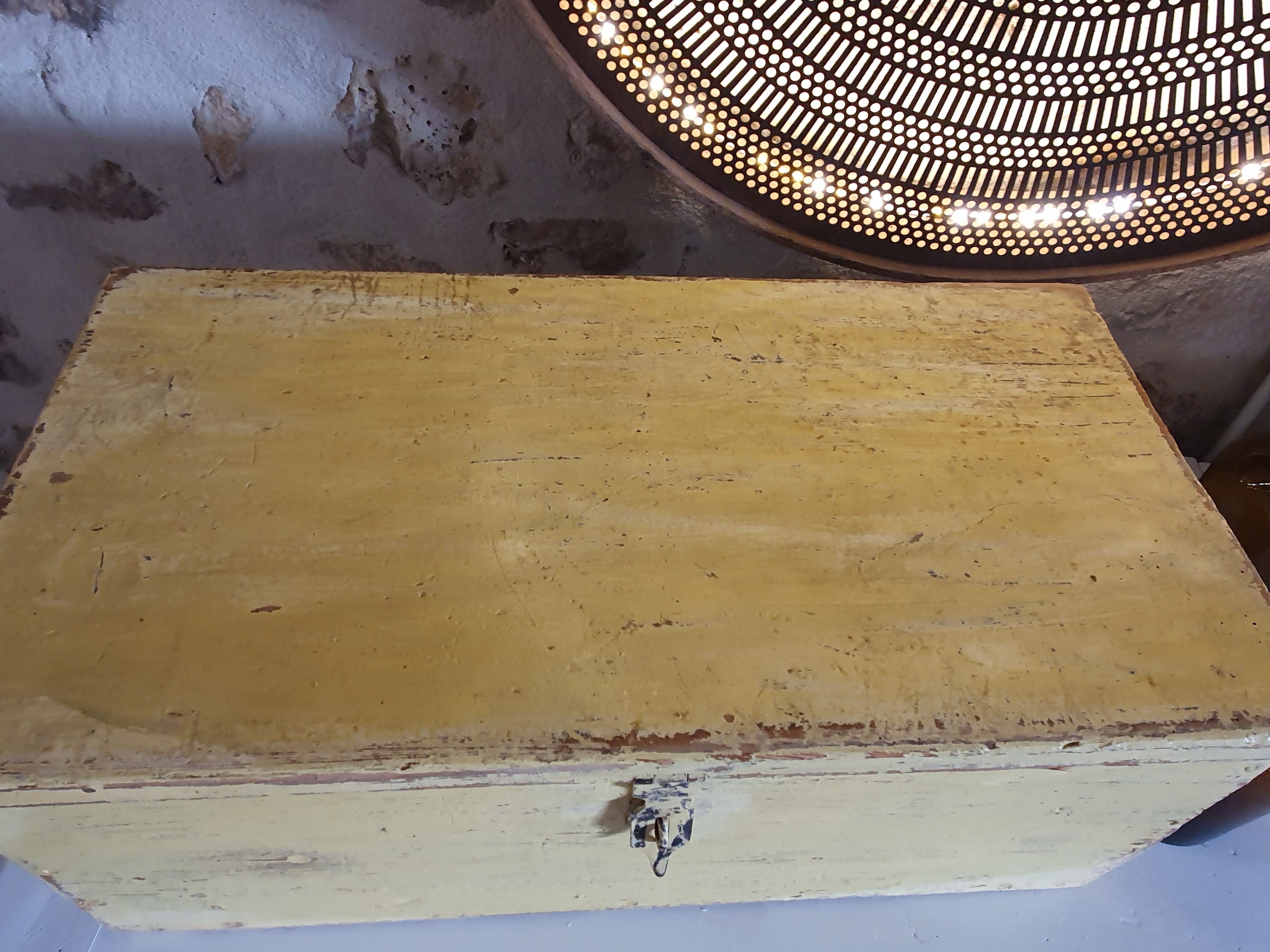 Vintage transport crate