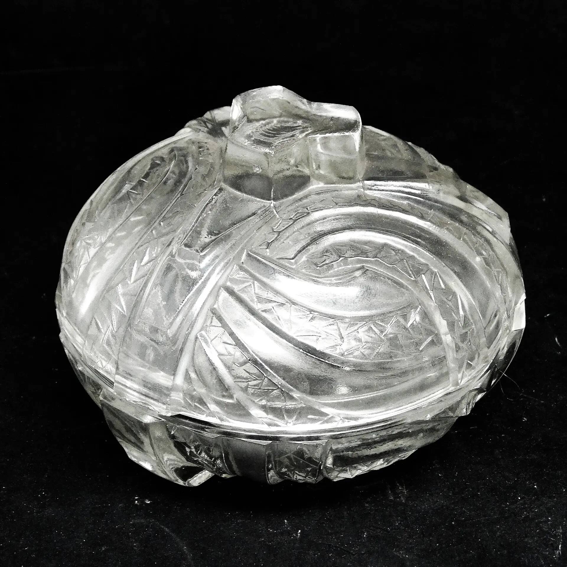 Bonbonnière Art Déco, verre pressé, Hortensja Glassworks, Pologne, années 1950