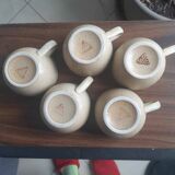 5 jolies tasses en grès vintage