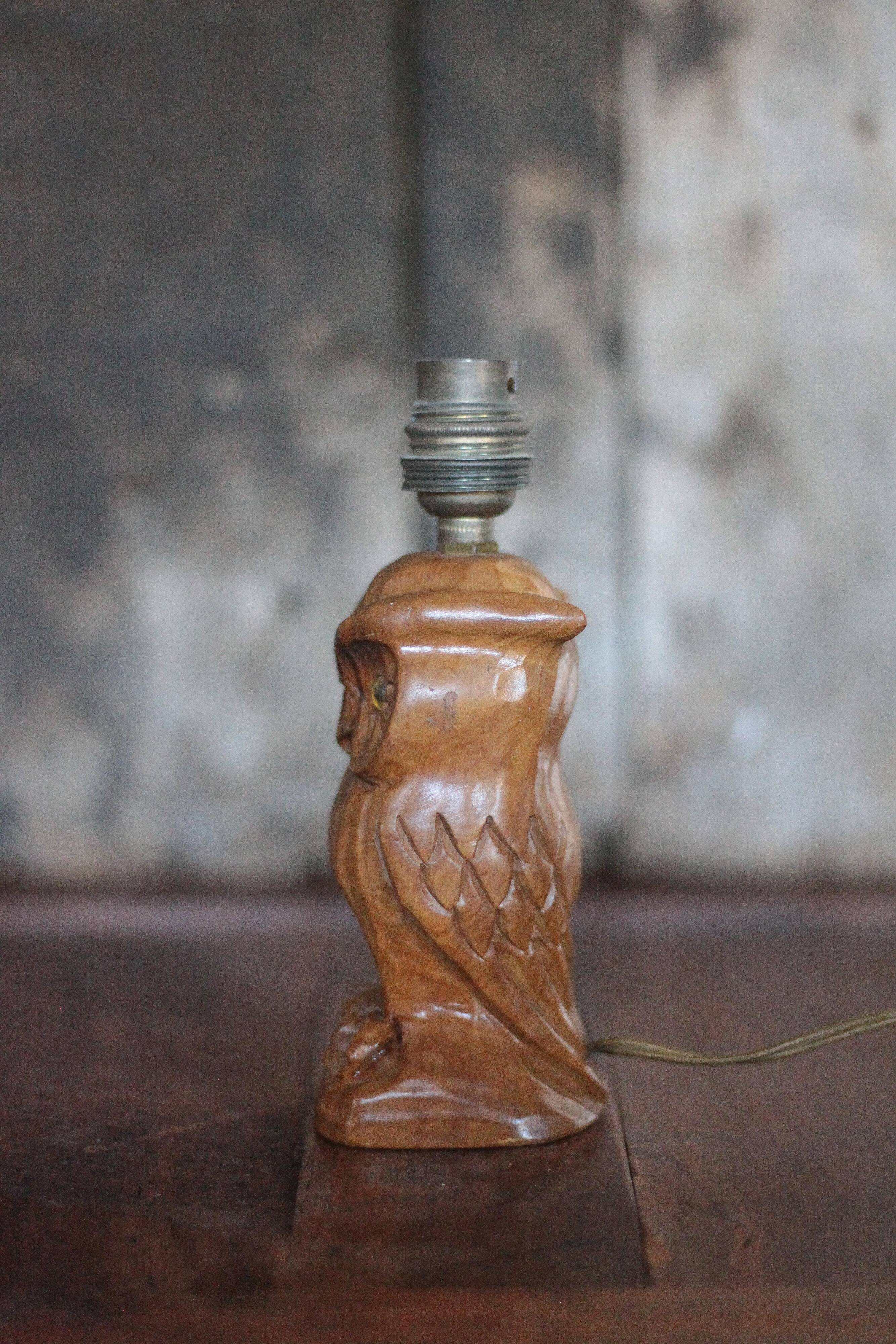 Wooden owl-shaped lamp, vintage owl, zoomorphic lamp, interior decoration.