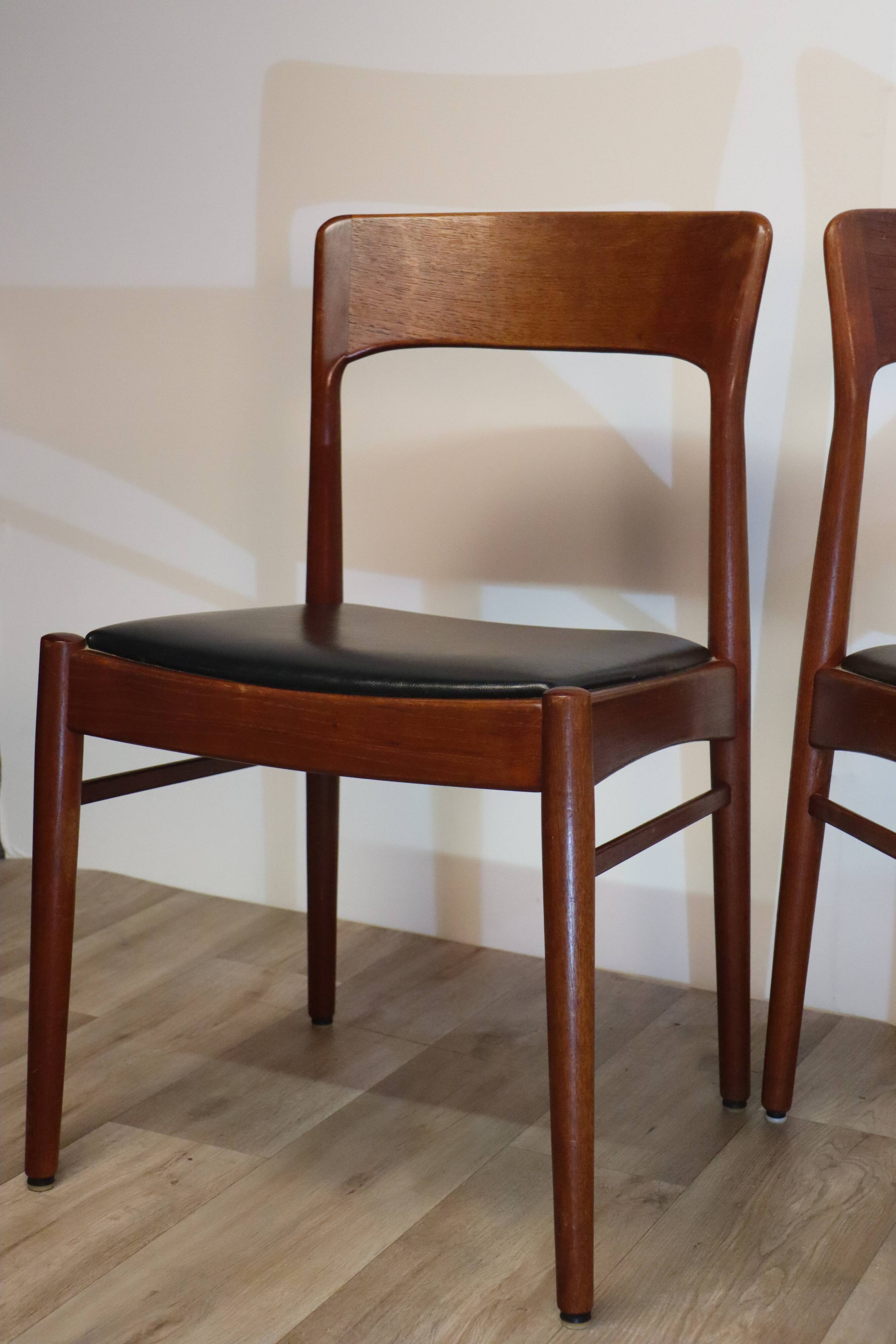 Series of 4 Scandinavian teak chairs 1960