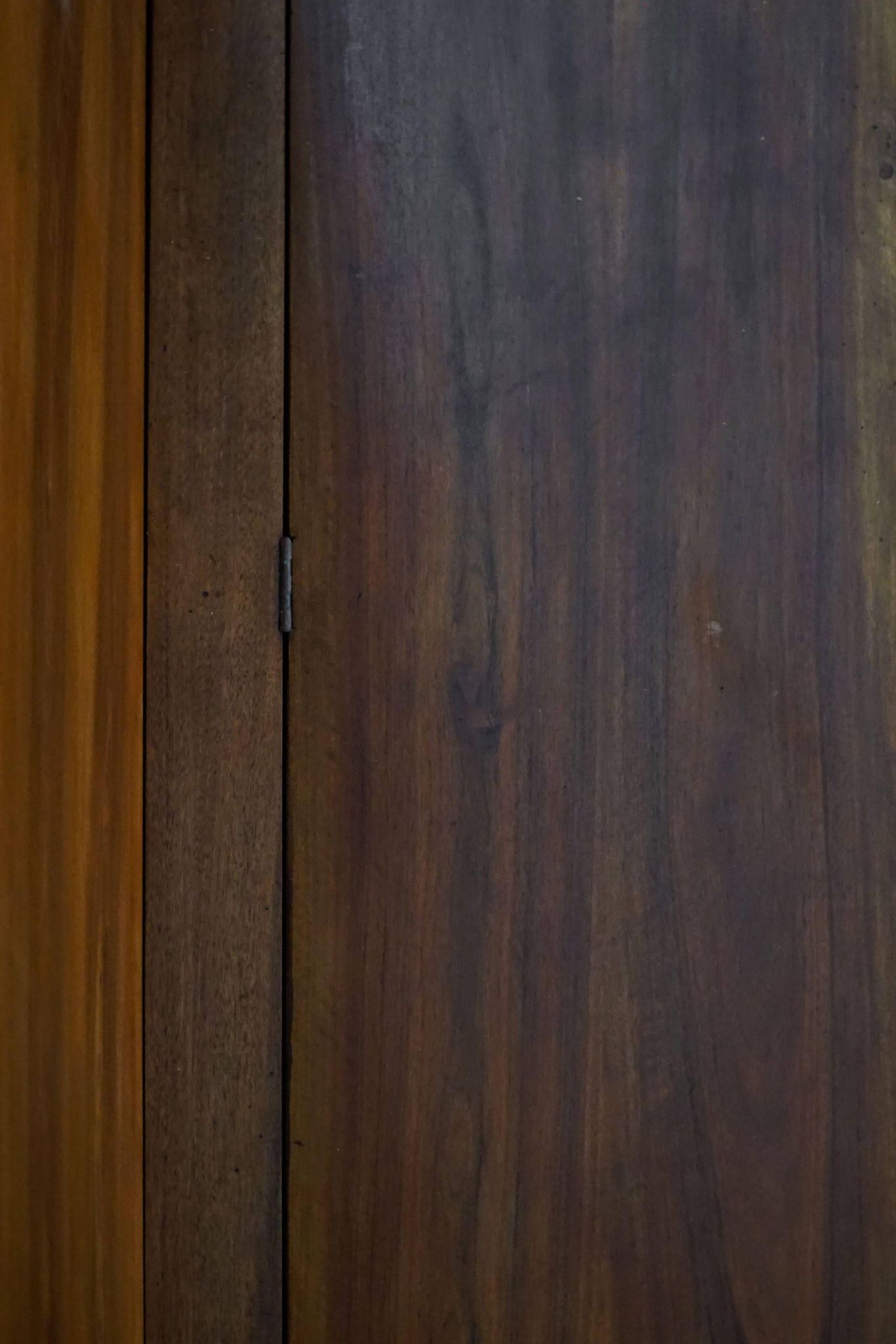 20th-century Art Deco storage bench in walnut, by a Danish cabinetmaker.