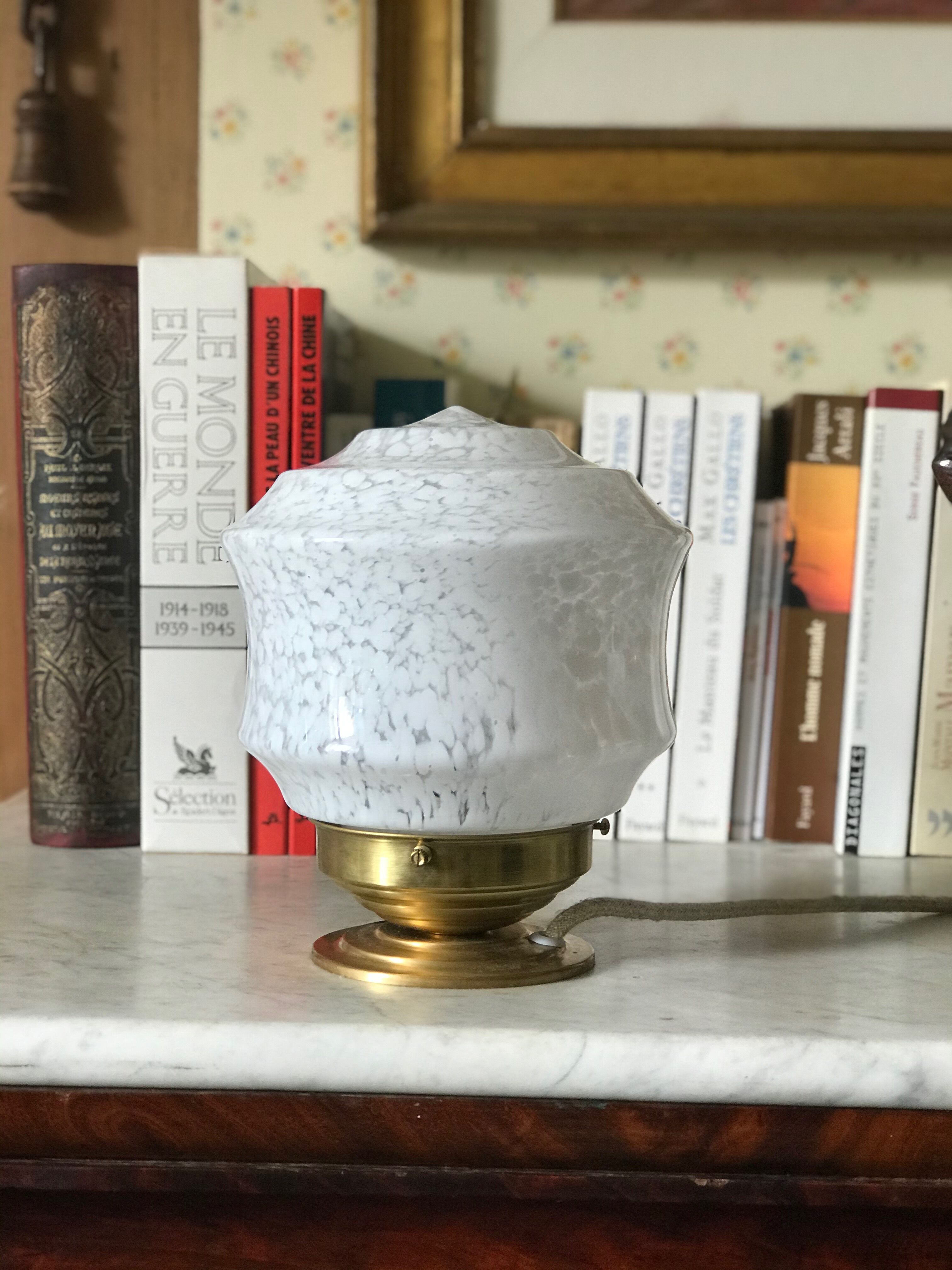 Art deco table lamp in white clichy glass